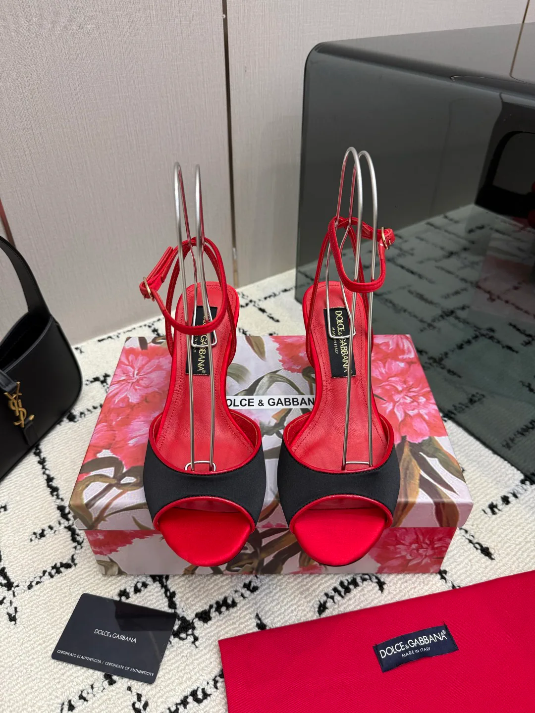Босоножки Женские Dolce & Gabbana 18335959