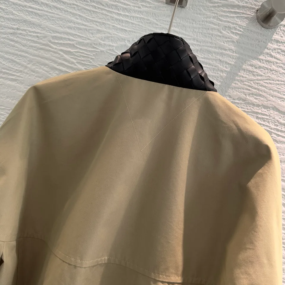 Куртки И Пуховики Женские Bottega Veneta 18172698