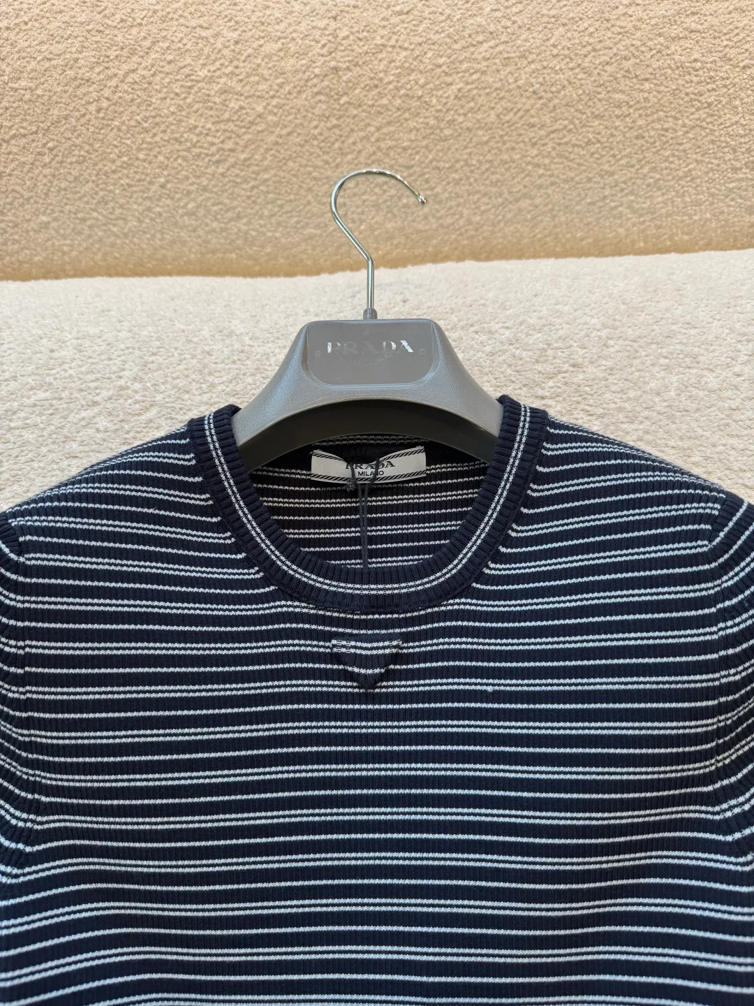 Футболки Женские Prada 11629546