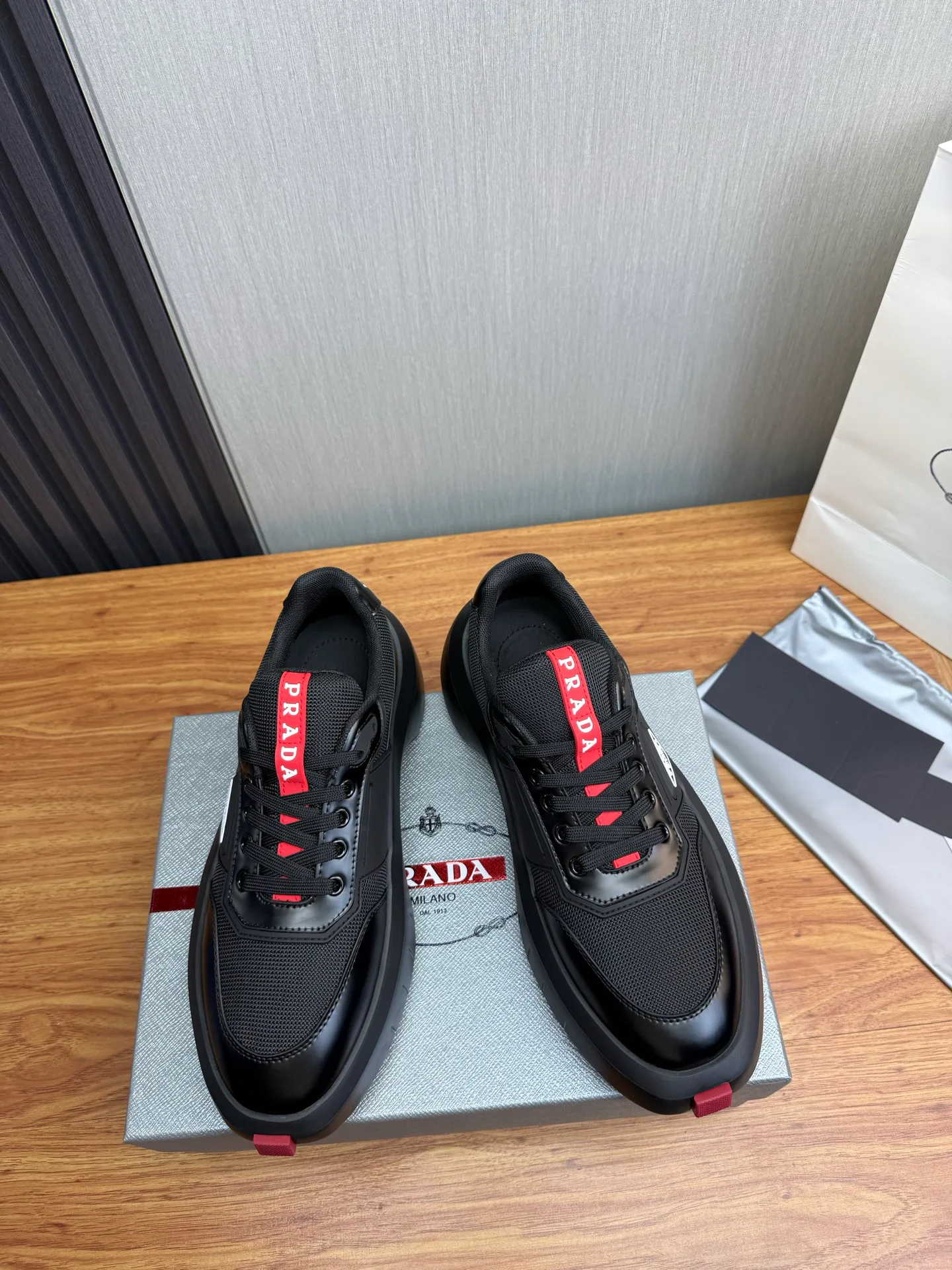 Кроссовки Мужские Prada 12725450