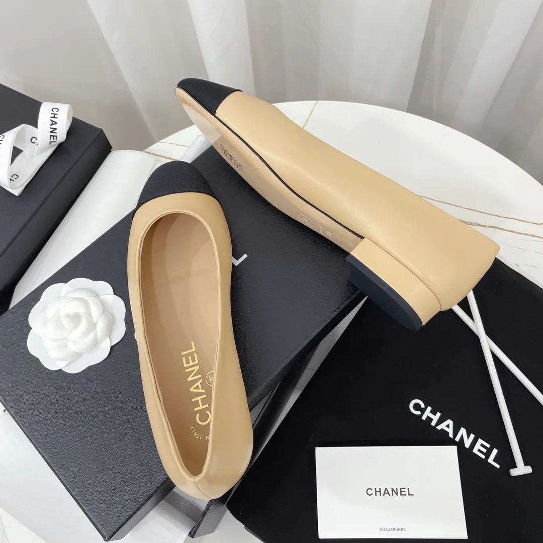 Туфли Женские Chanel 18083196