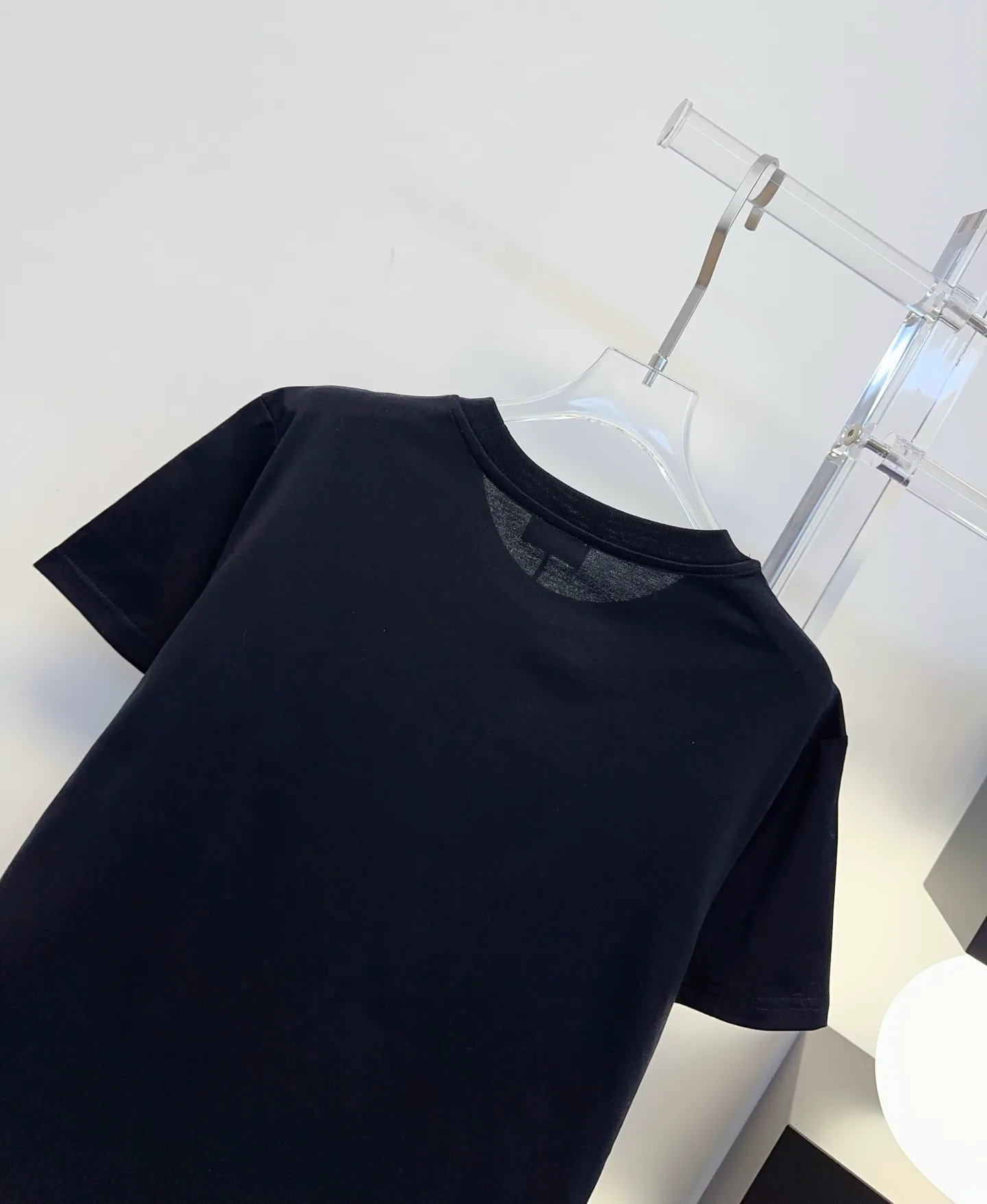 Футболки Женские Saint Laurent 11470295