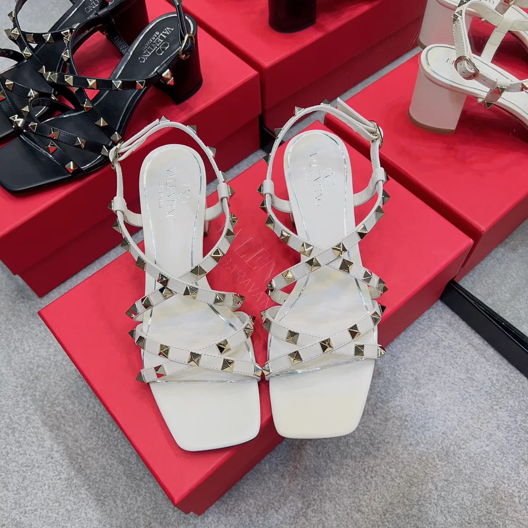 Босоножки Женские Valentino