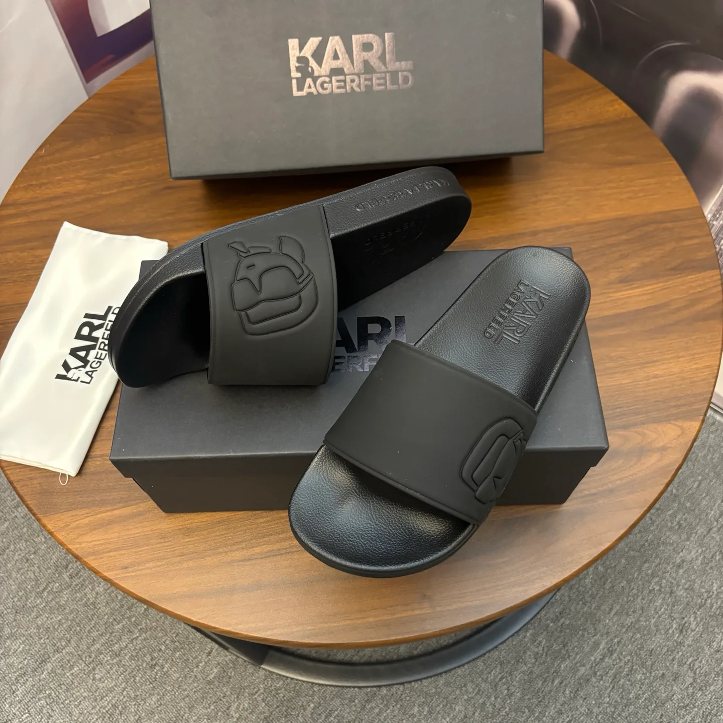 Шлепанцы Женские Karl Lagerfeld 11001553