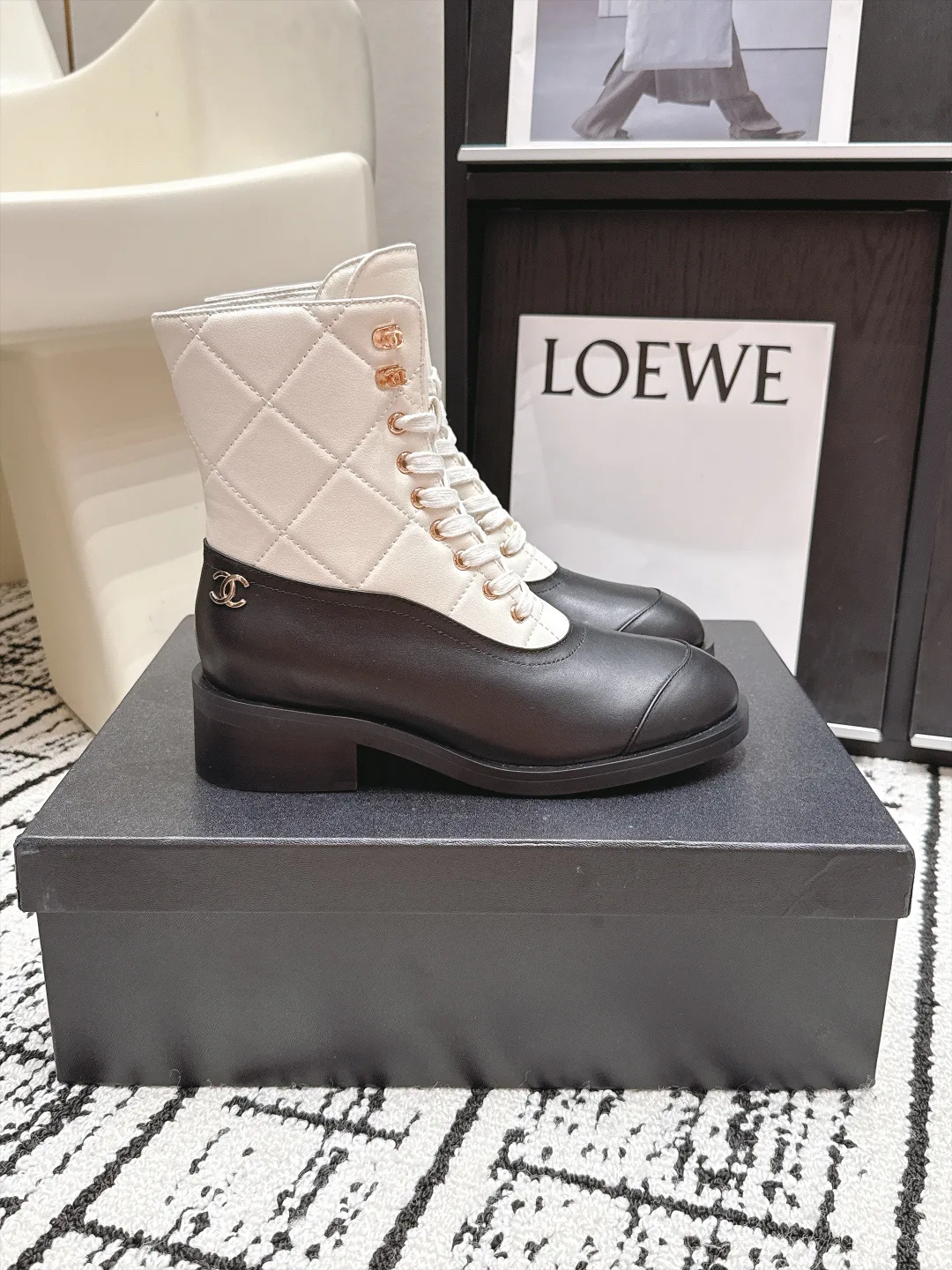 Ботинки Женские Chanel 18497865