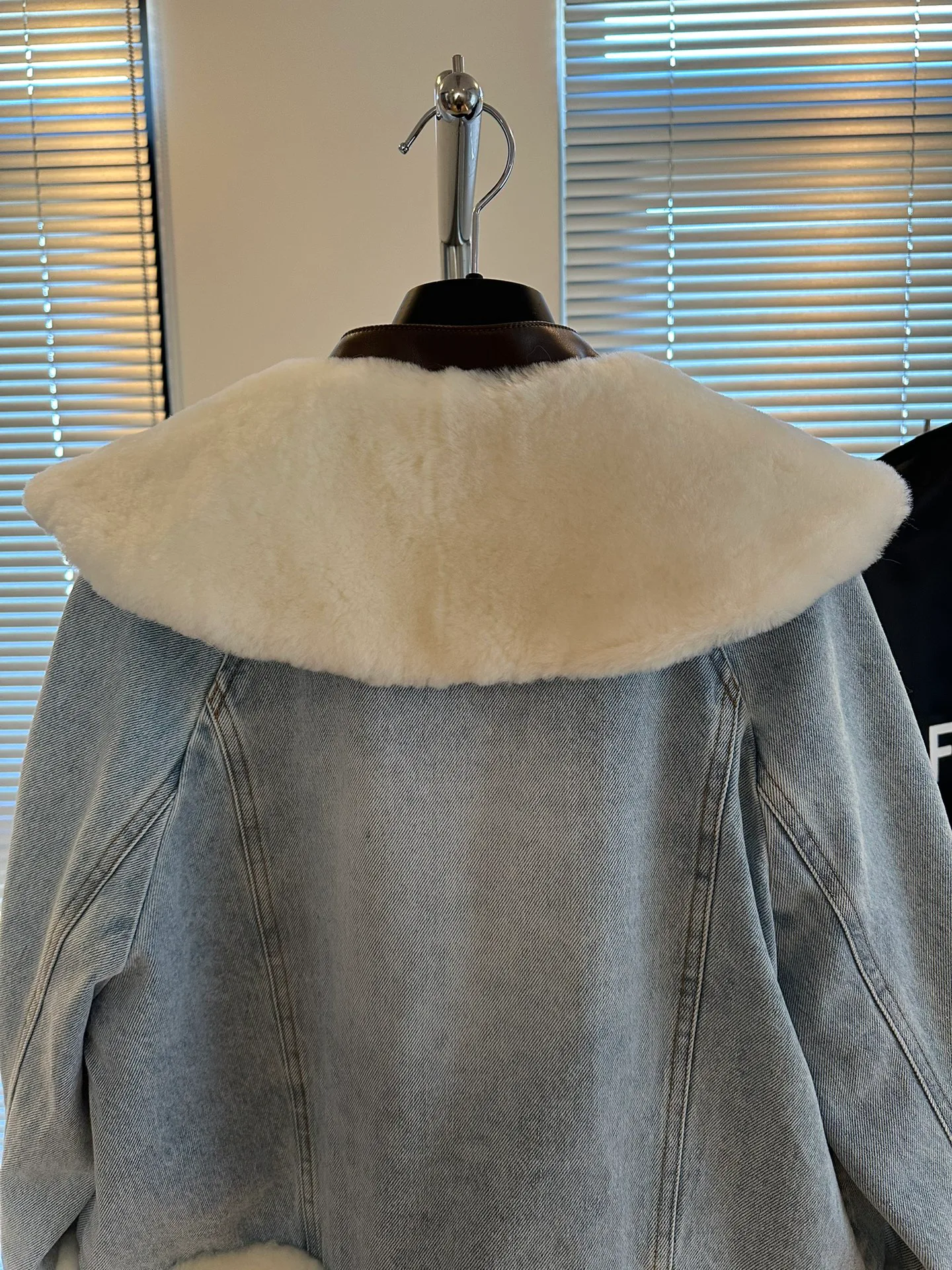 Шубы Женские Fendi 5051184