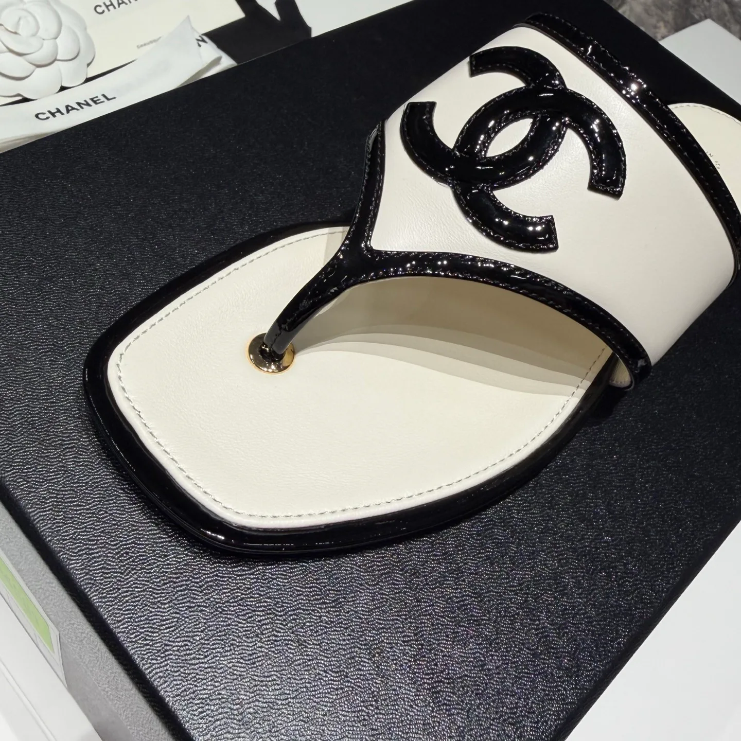 Шлепанцы Женские Chanel 18121357