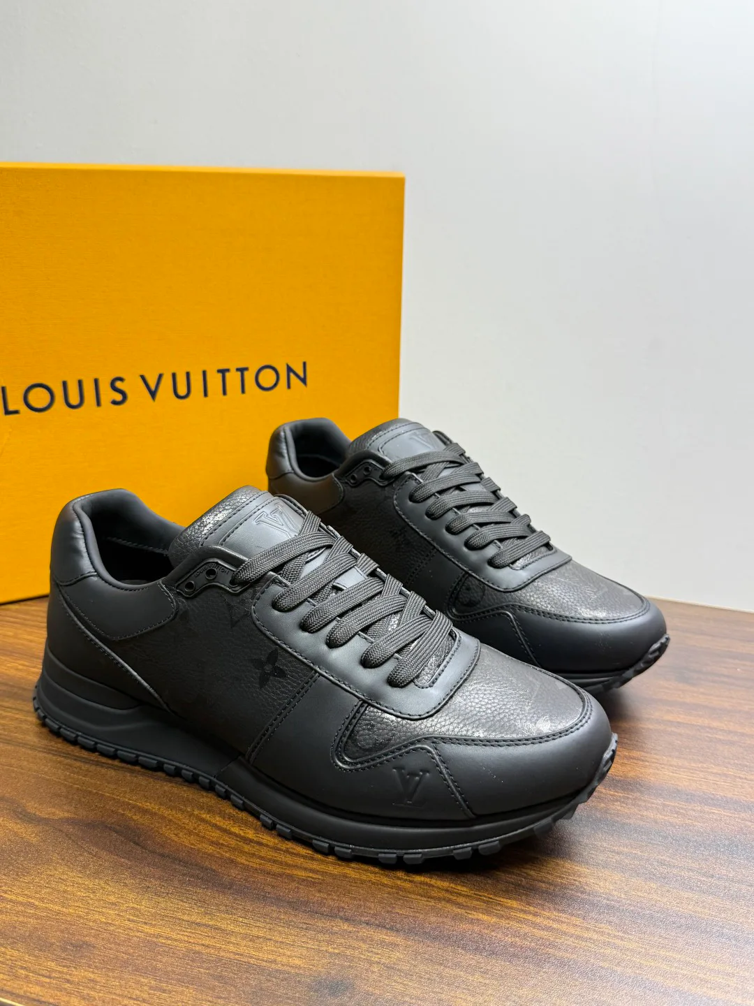 Кроссовки Мужские Louis Vuitton 20143424