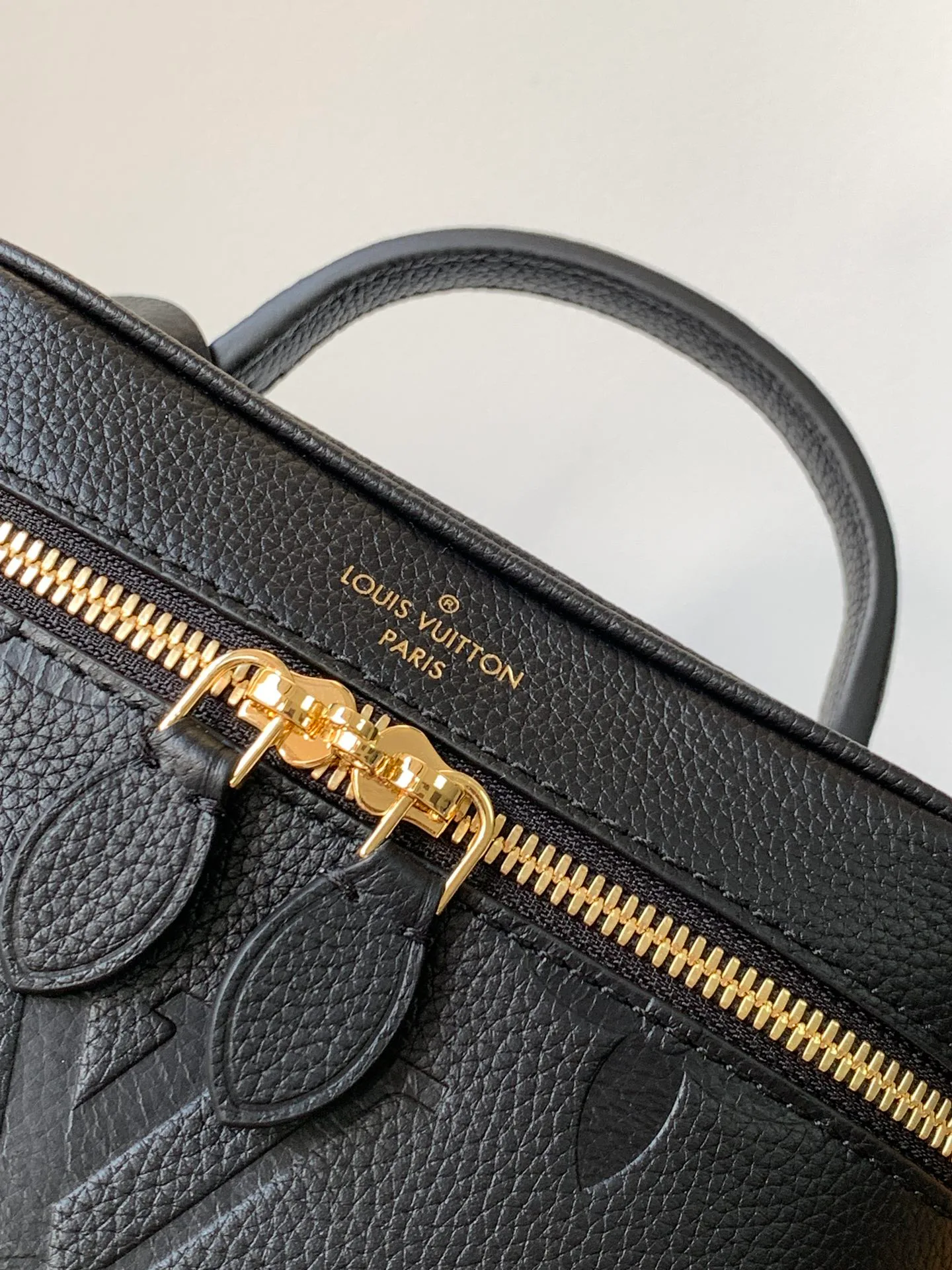 Сумки На Ремне Женские Louis Vuitton 1253948