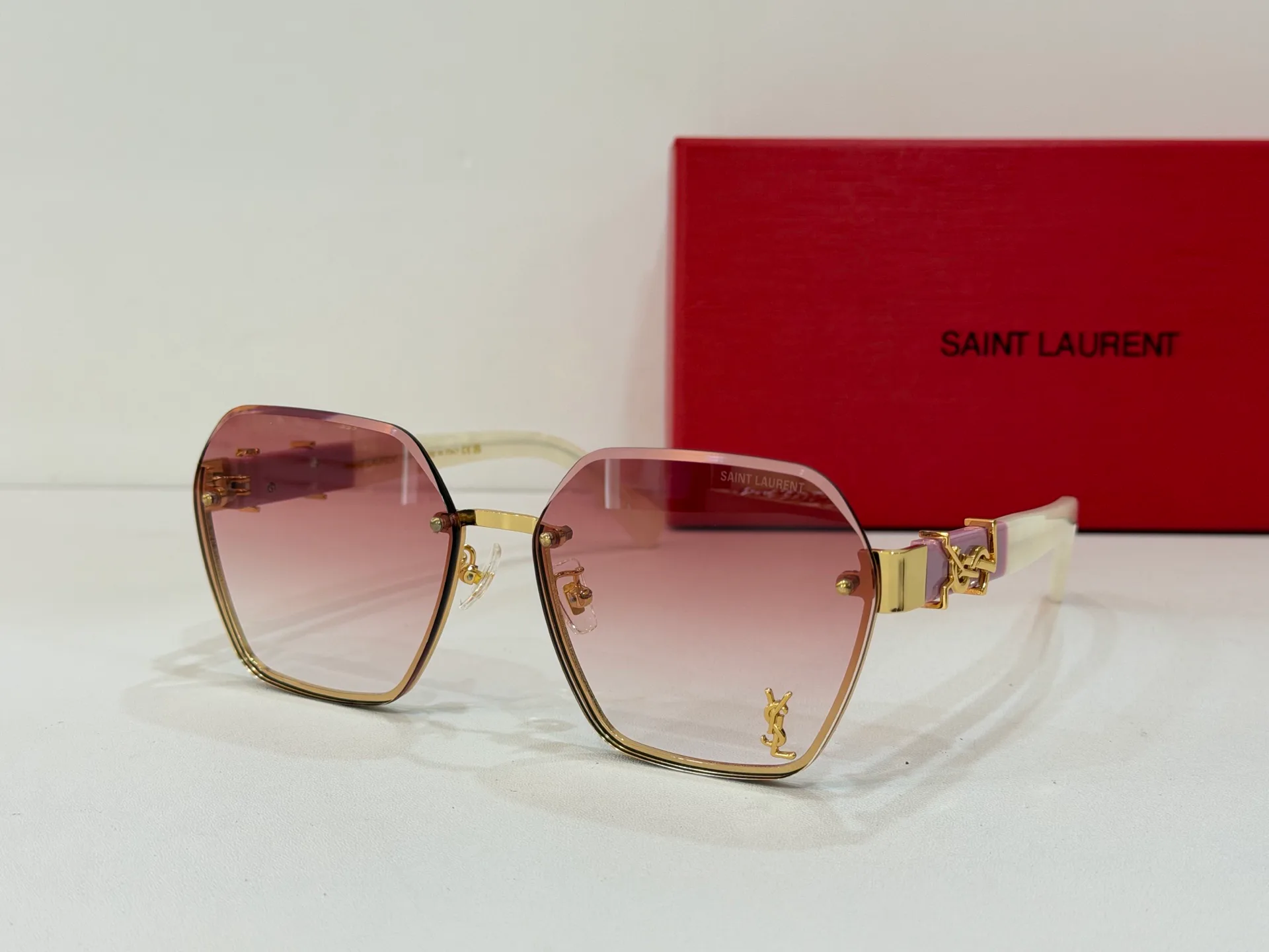 Очки Saint Laurent 14321712