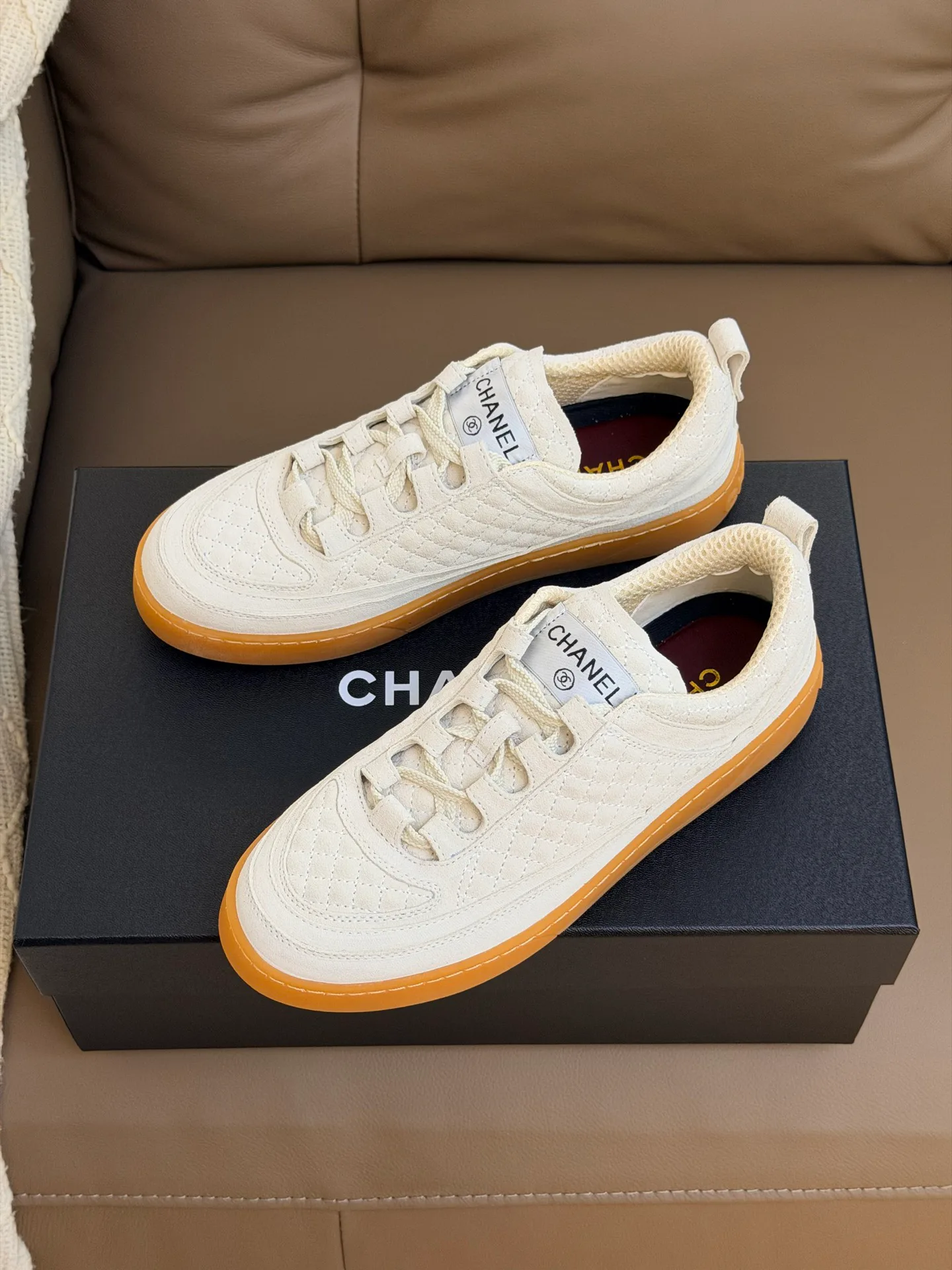 Кроссовки Женские Chanel 17510622