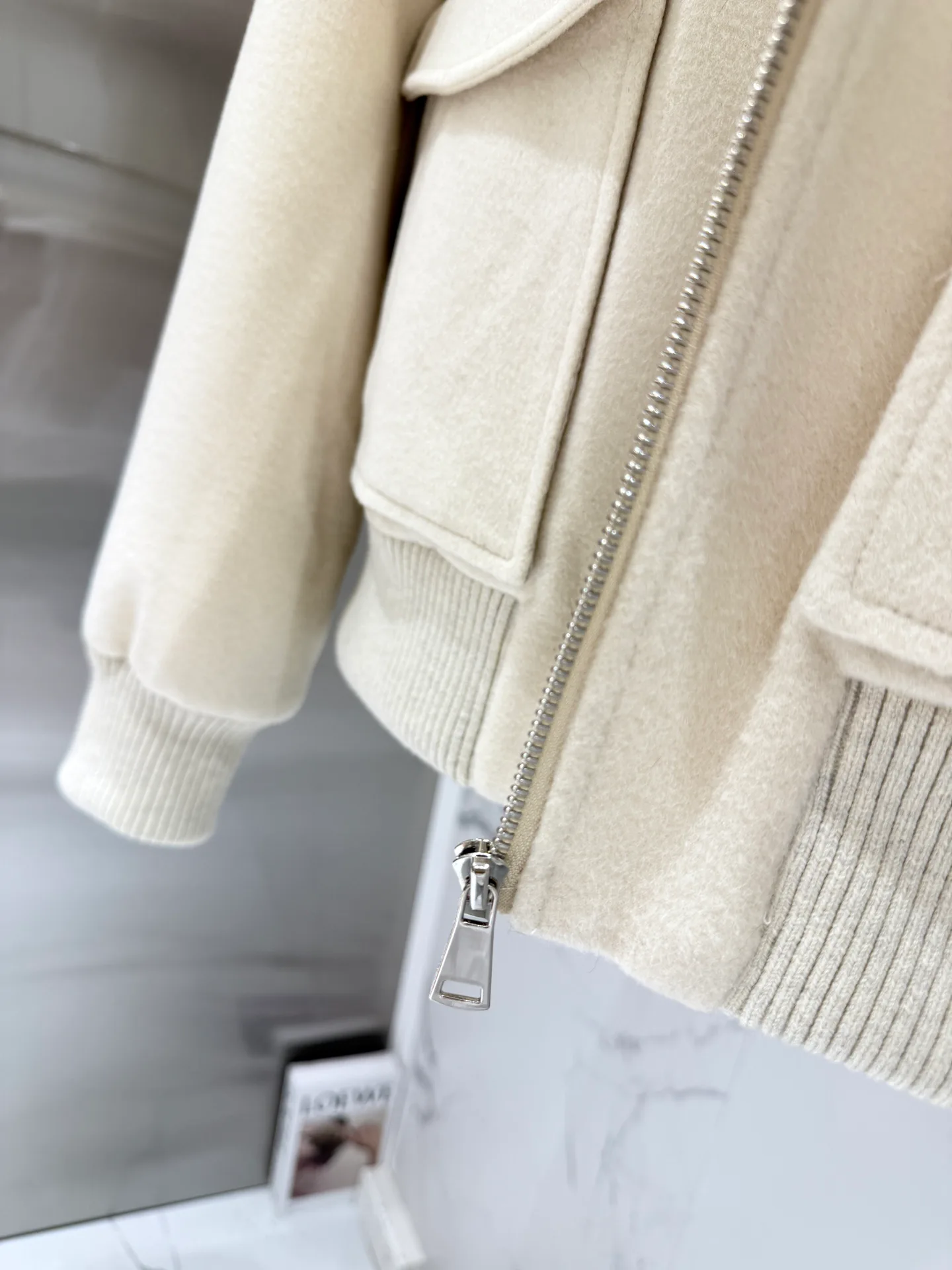 Куртки И Пуховики Женские Loro Piana 18699804