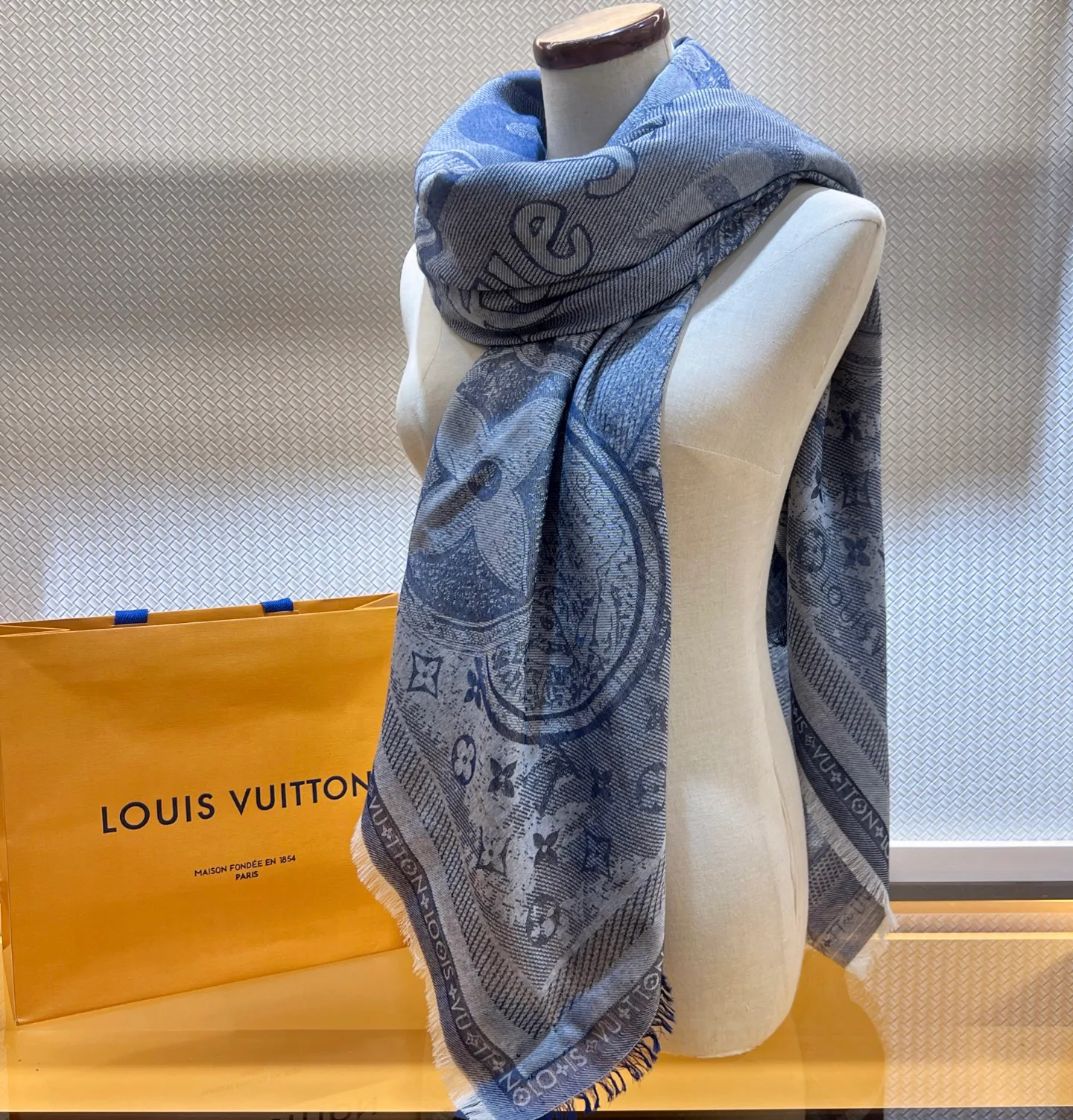Платки Louis Vuitton 1652171