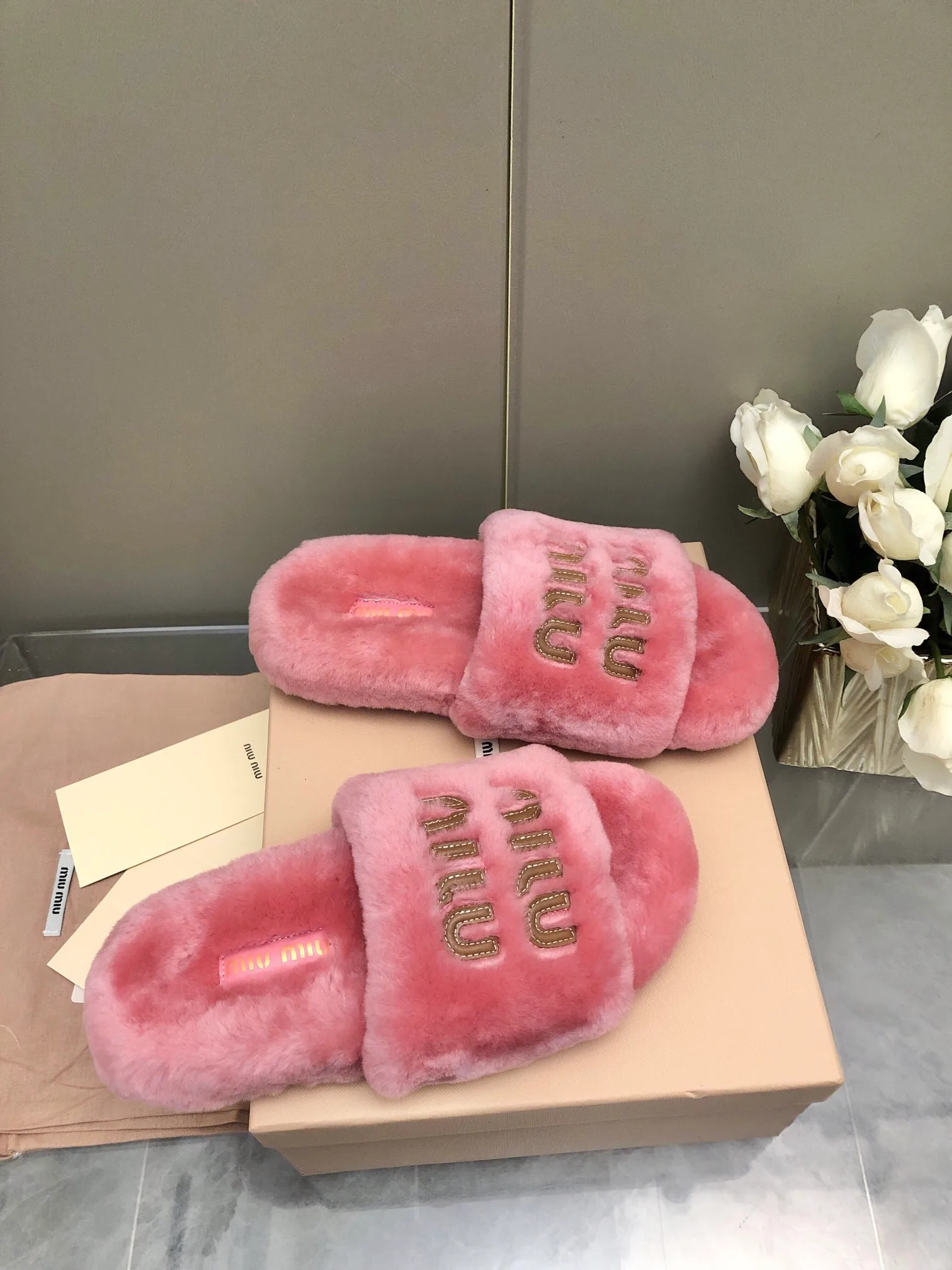 Тапочки Женские Miu Miu 18005826