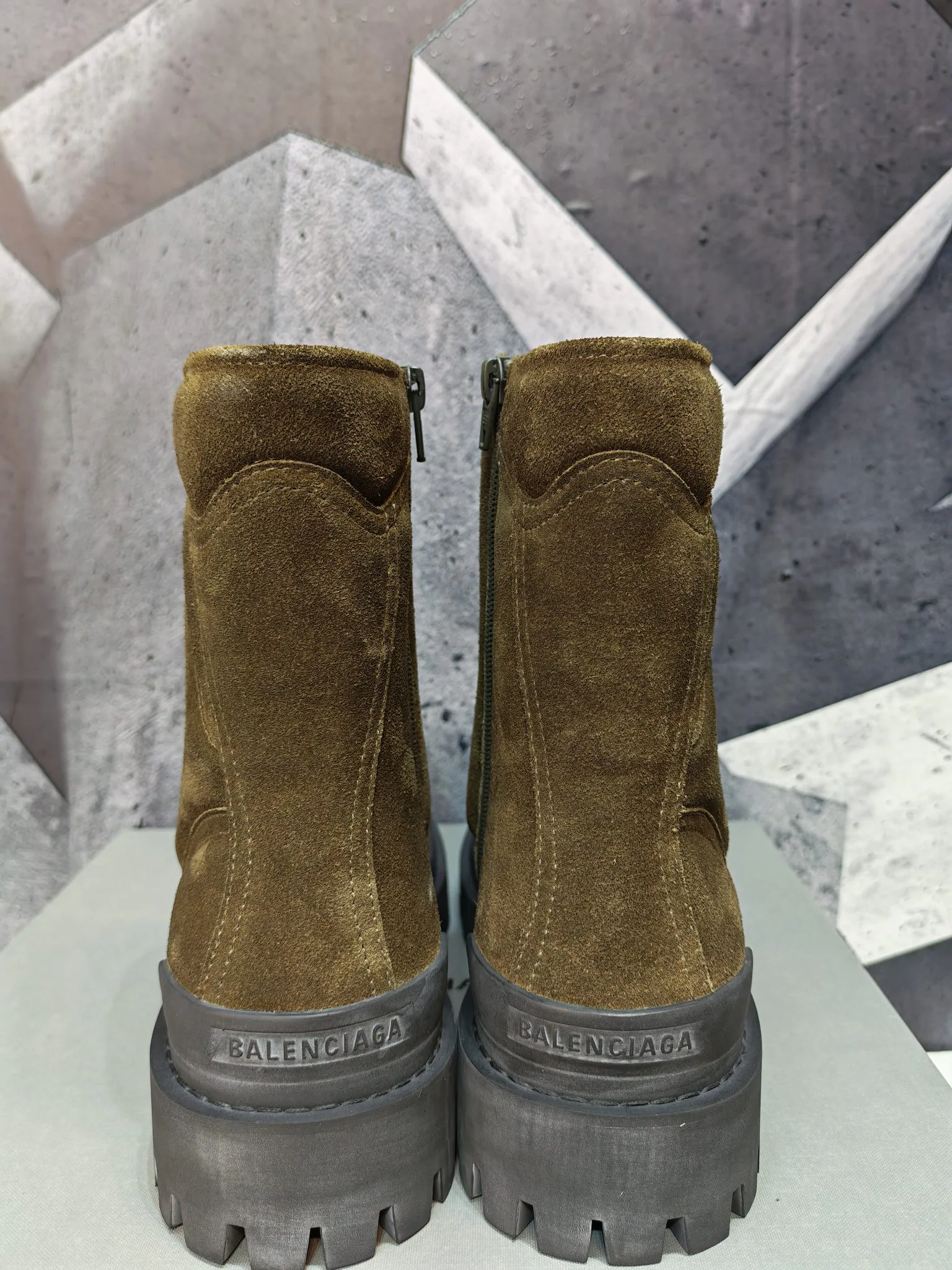 Ботинки Мужские Balenciaga 17962238