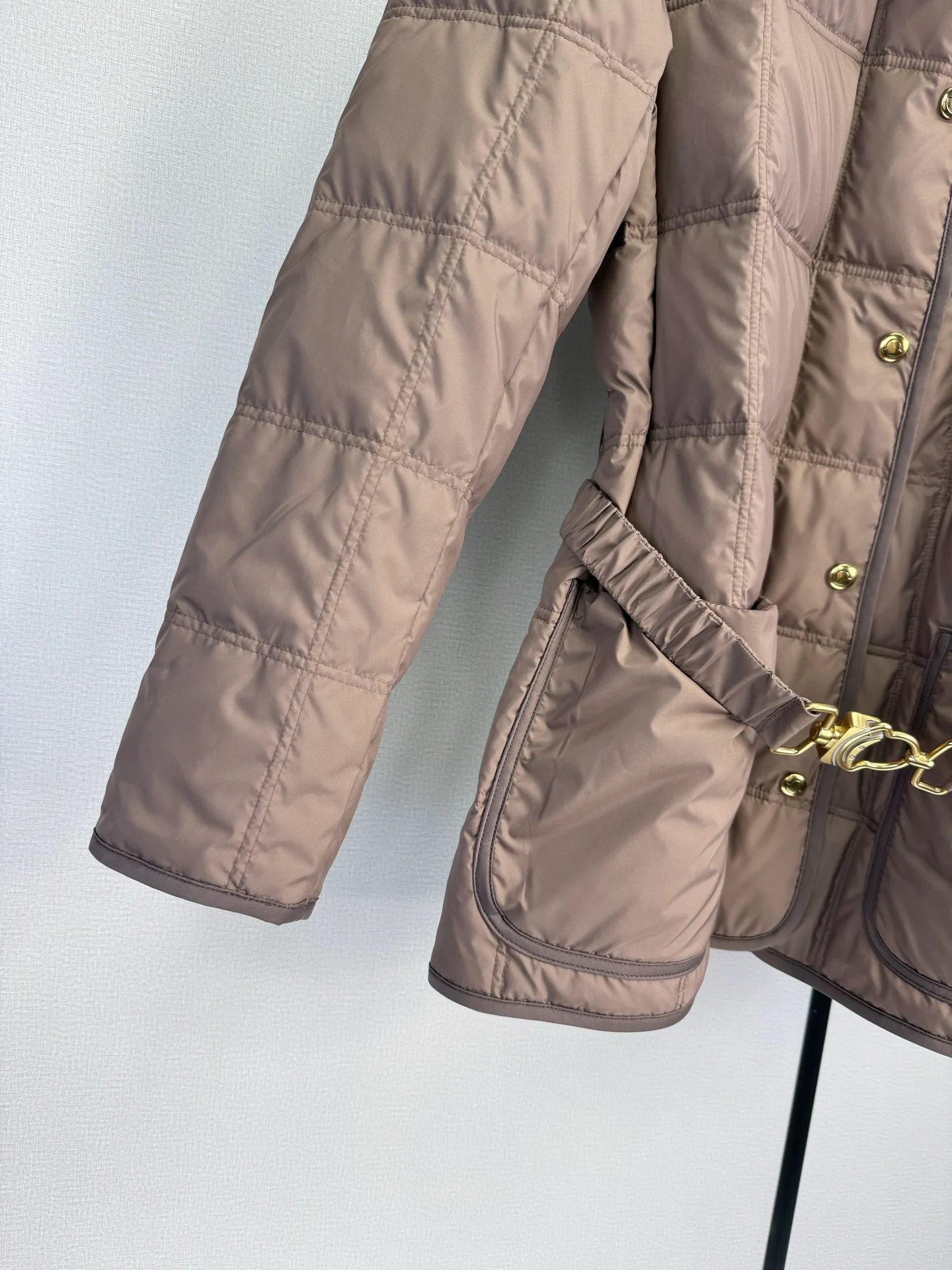 Куртки И Пуховики Женские Moncler 18022132