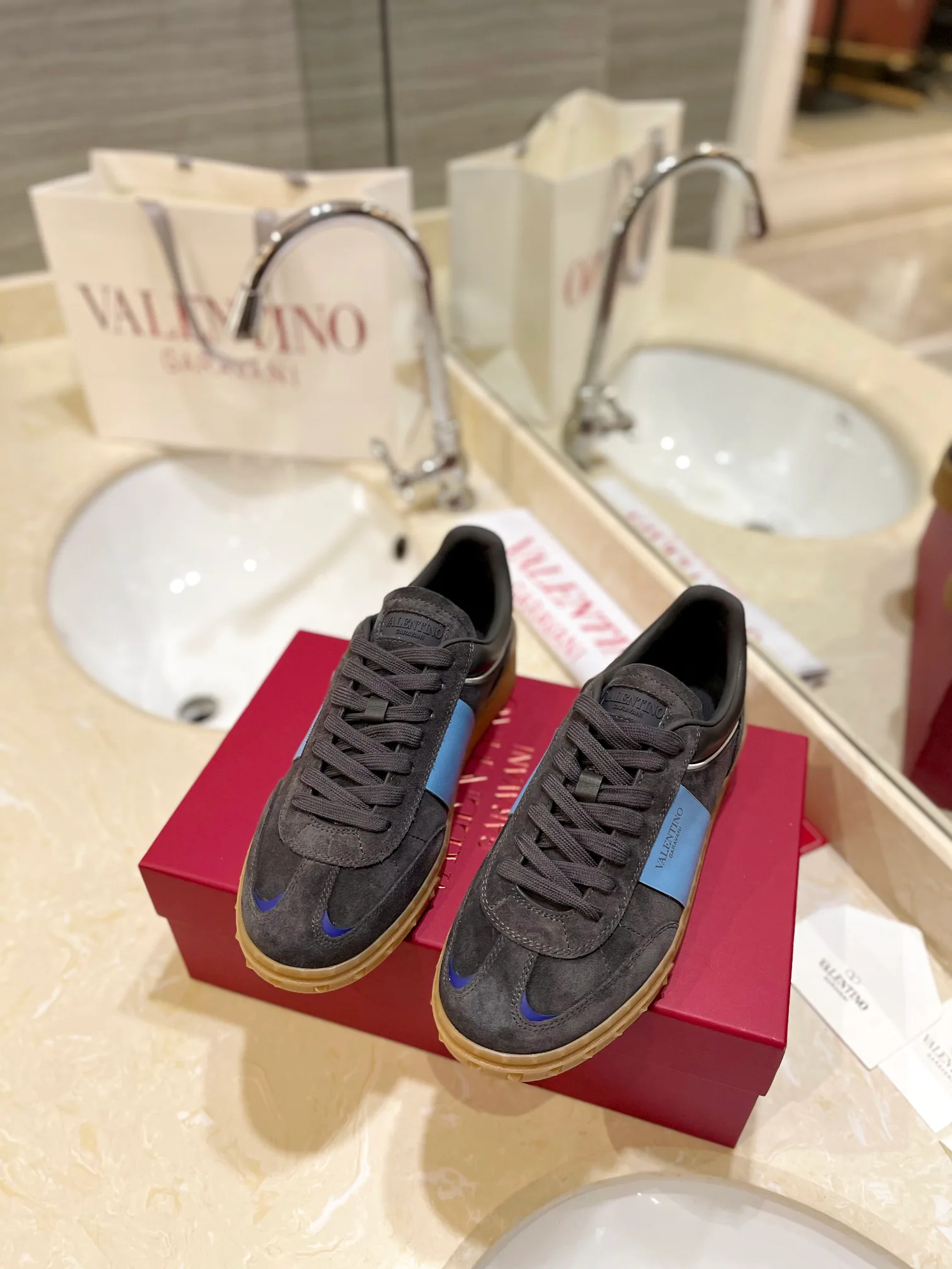 Кроссовки Женские Valentino 53673