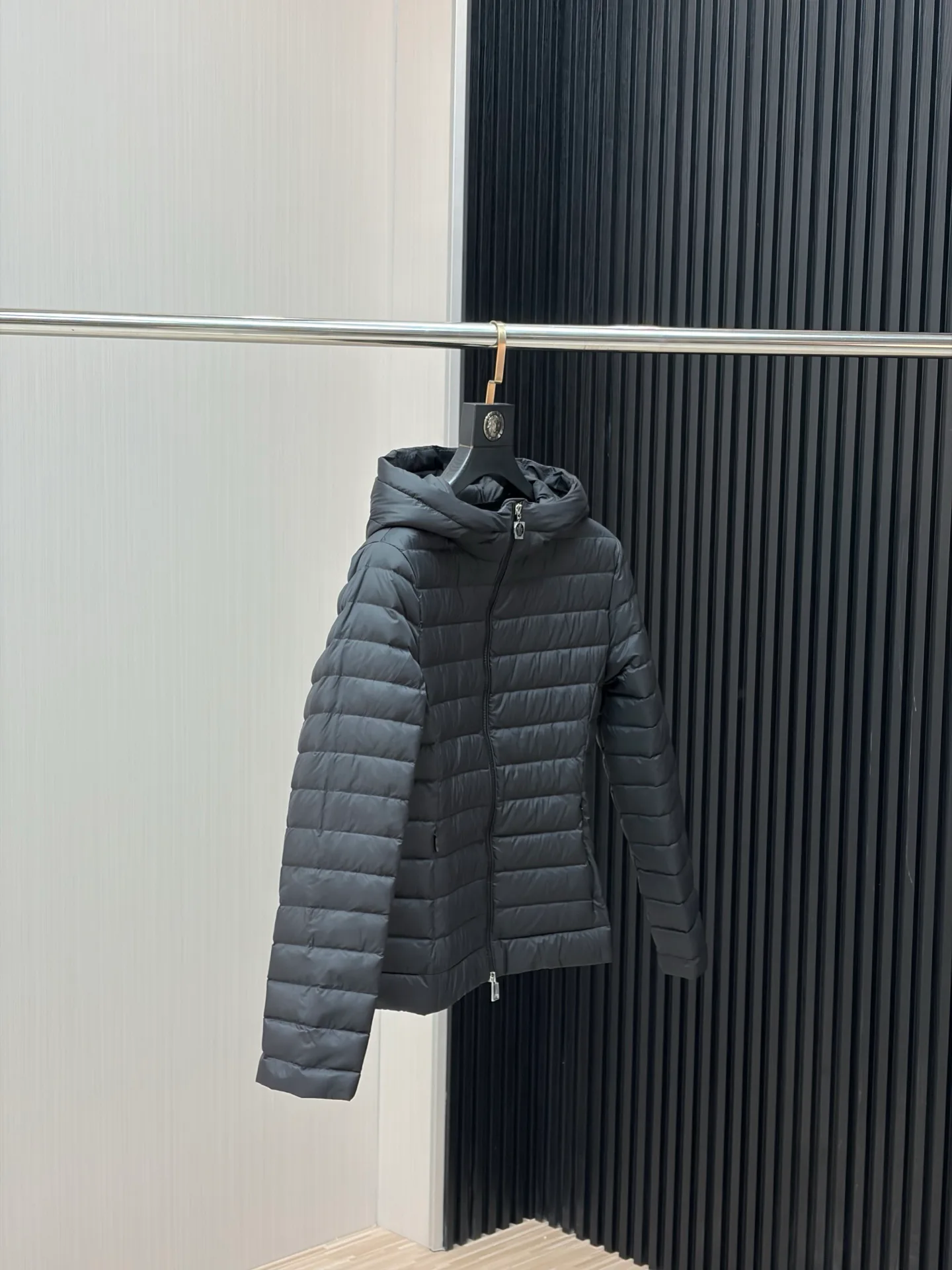 Куртки И Пуховики Мужские Moncler 17908042