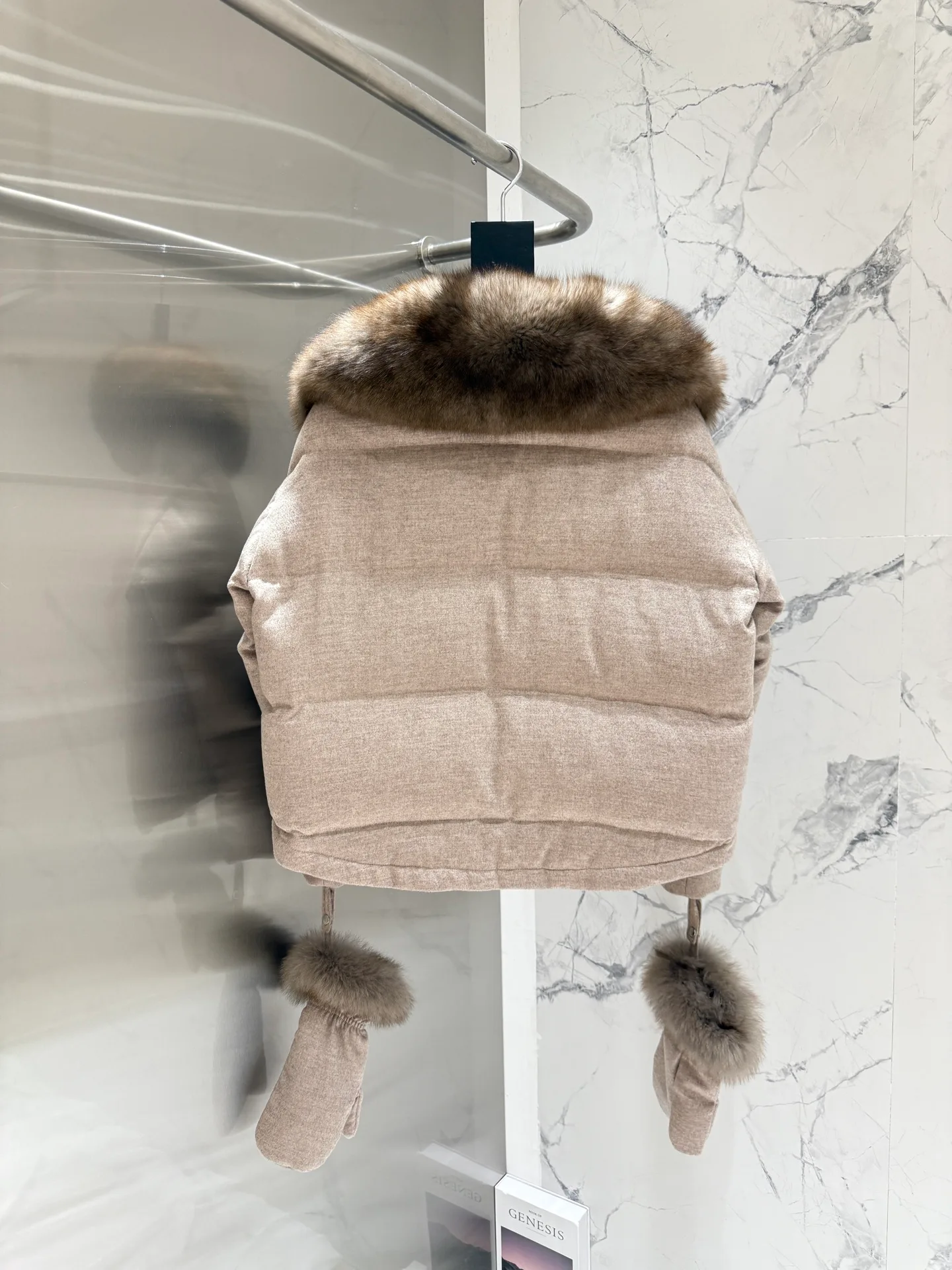 Куртки И Пуховики Женские Loro Piana 18593043
