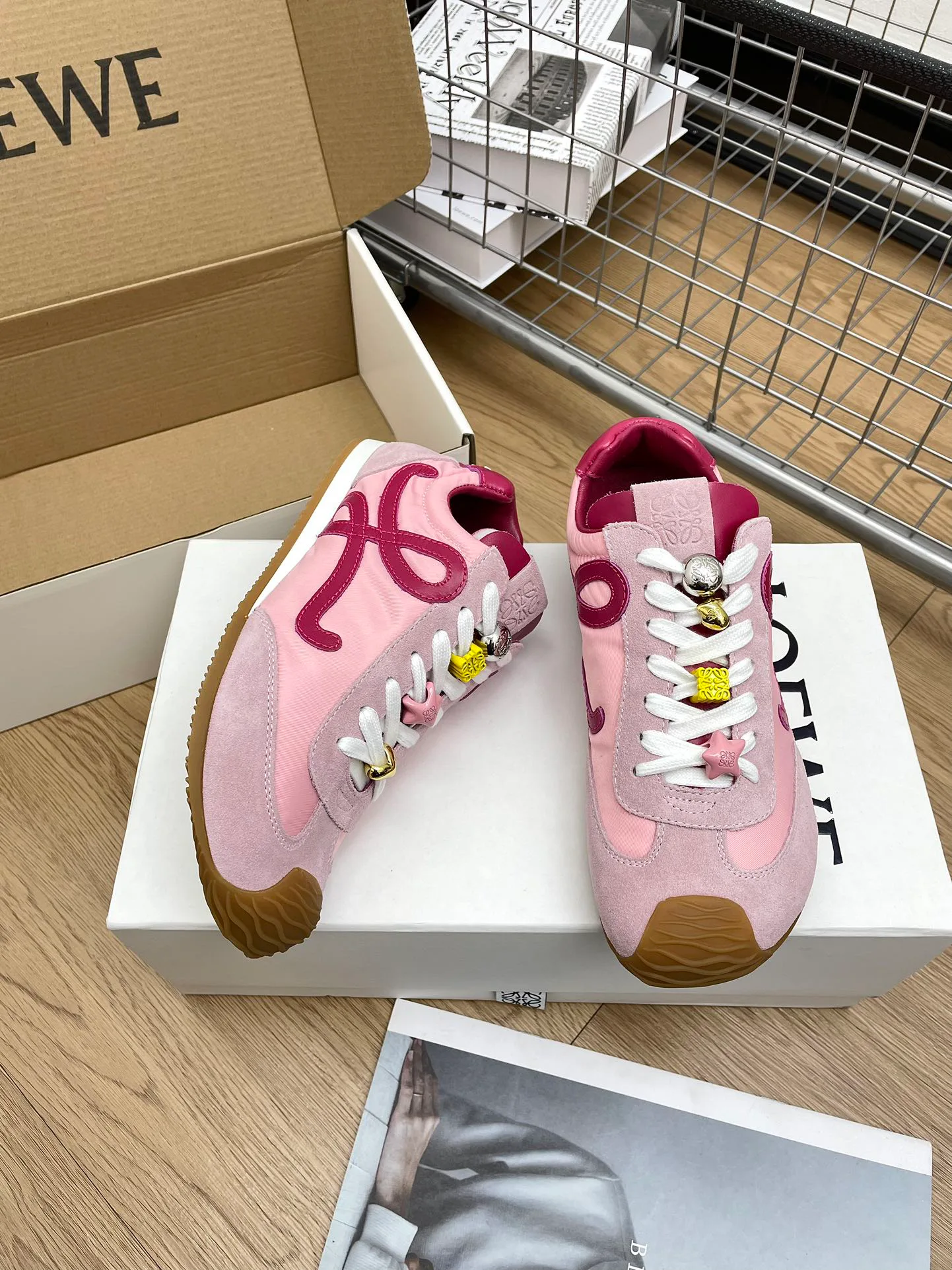 Кроссовки Женские Loewe 11189