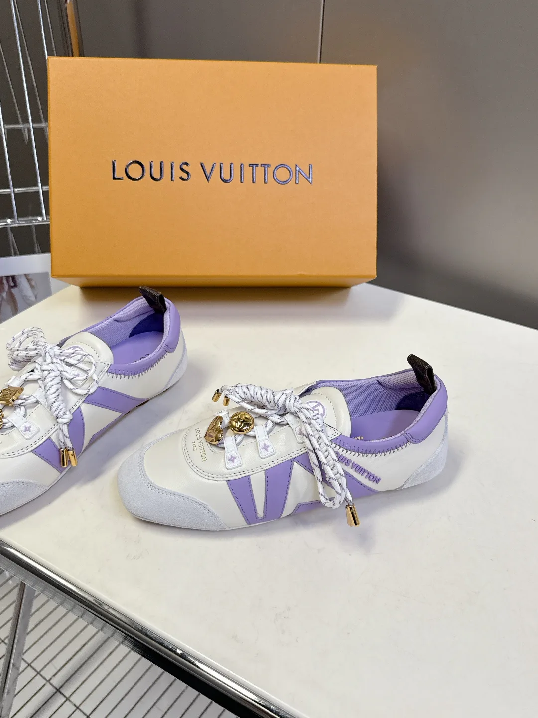Кроссовки Женские Louis Vuitton 1480760