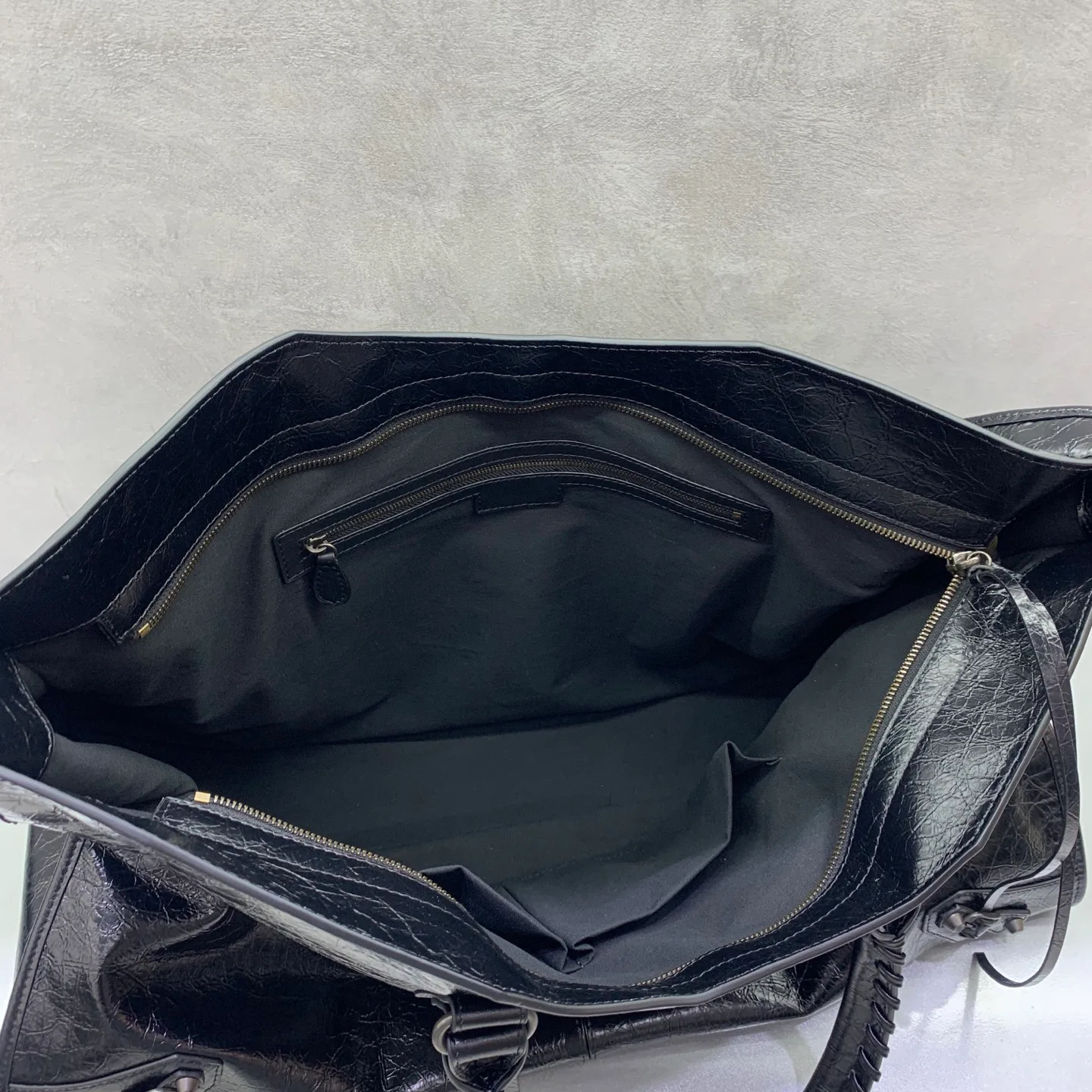 Классические Сумки Женские Balenciaga 12712580