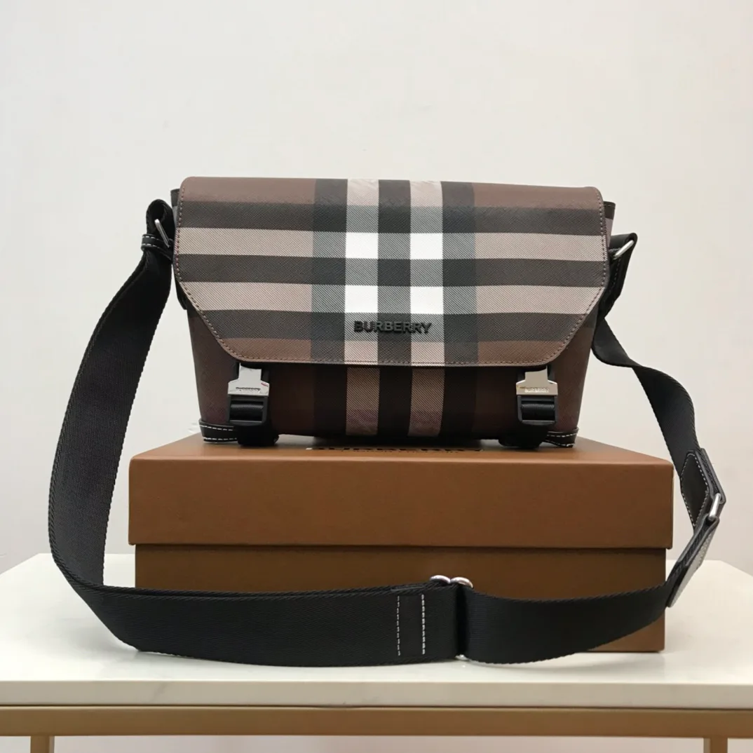 Сумки На Ремне Женские Burberry 11013029