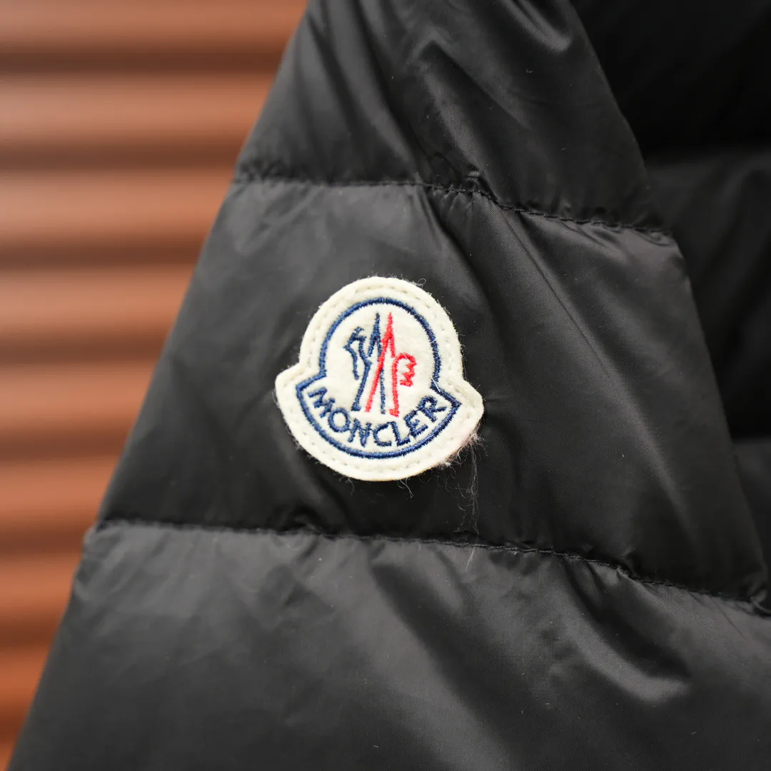 Куртки И Пуховики Женские Moncler 18455987