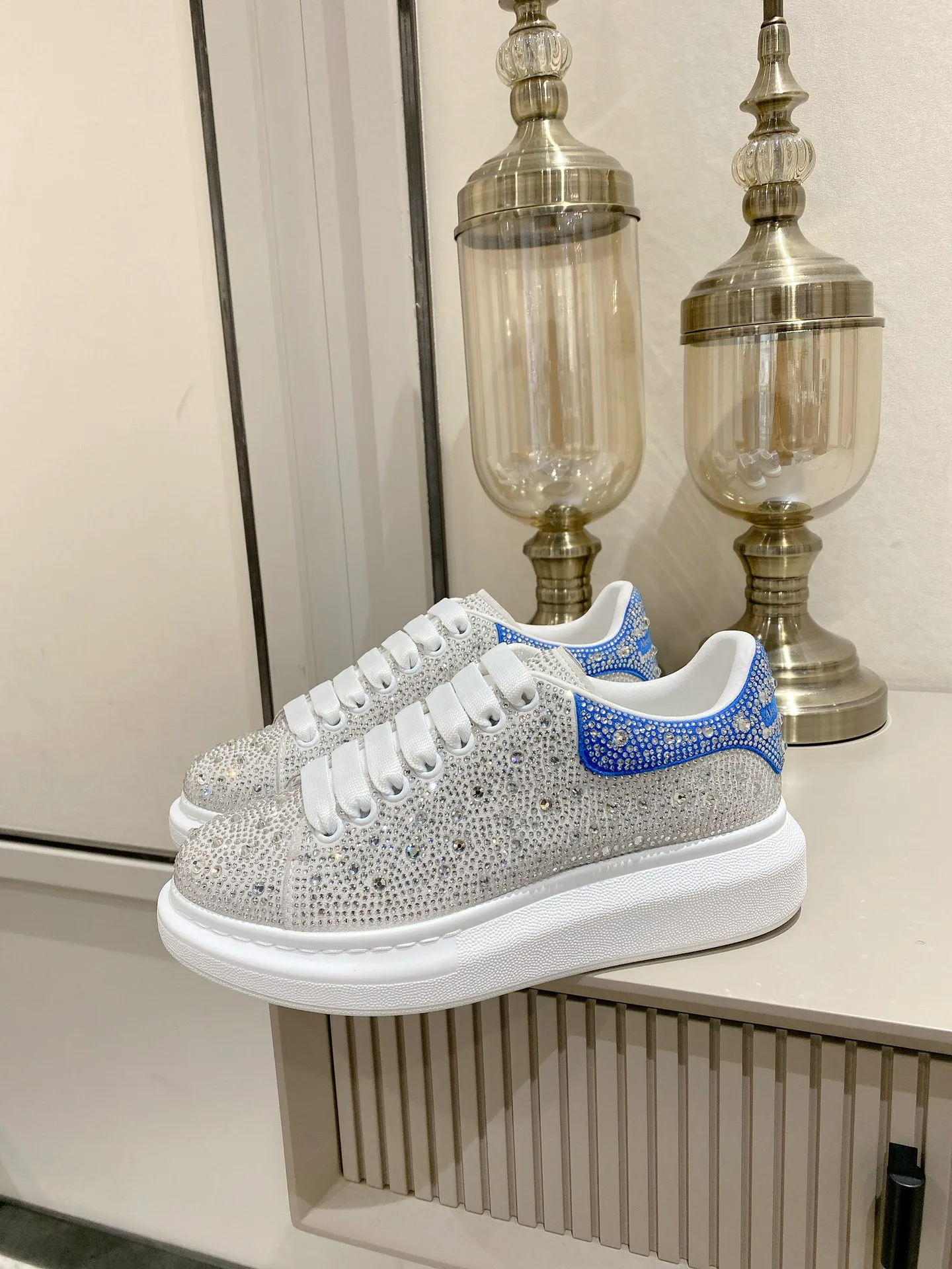 Кроссовки Женские Alexander Mcqueen 3446187