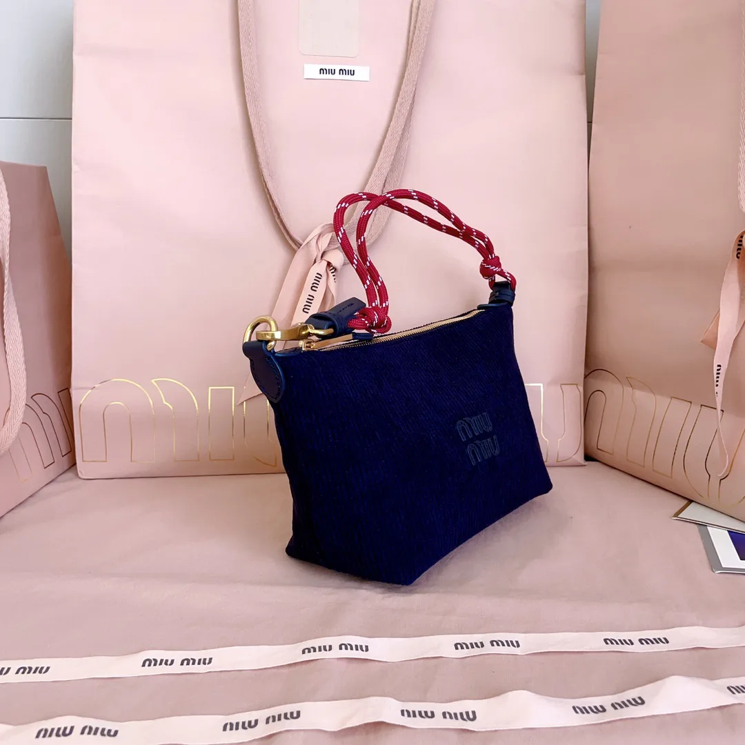 Сумки На Ремне Женские Miu Miu 3885407