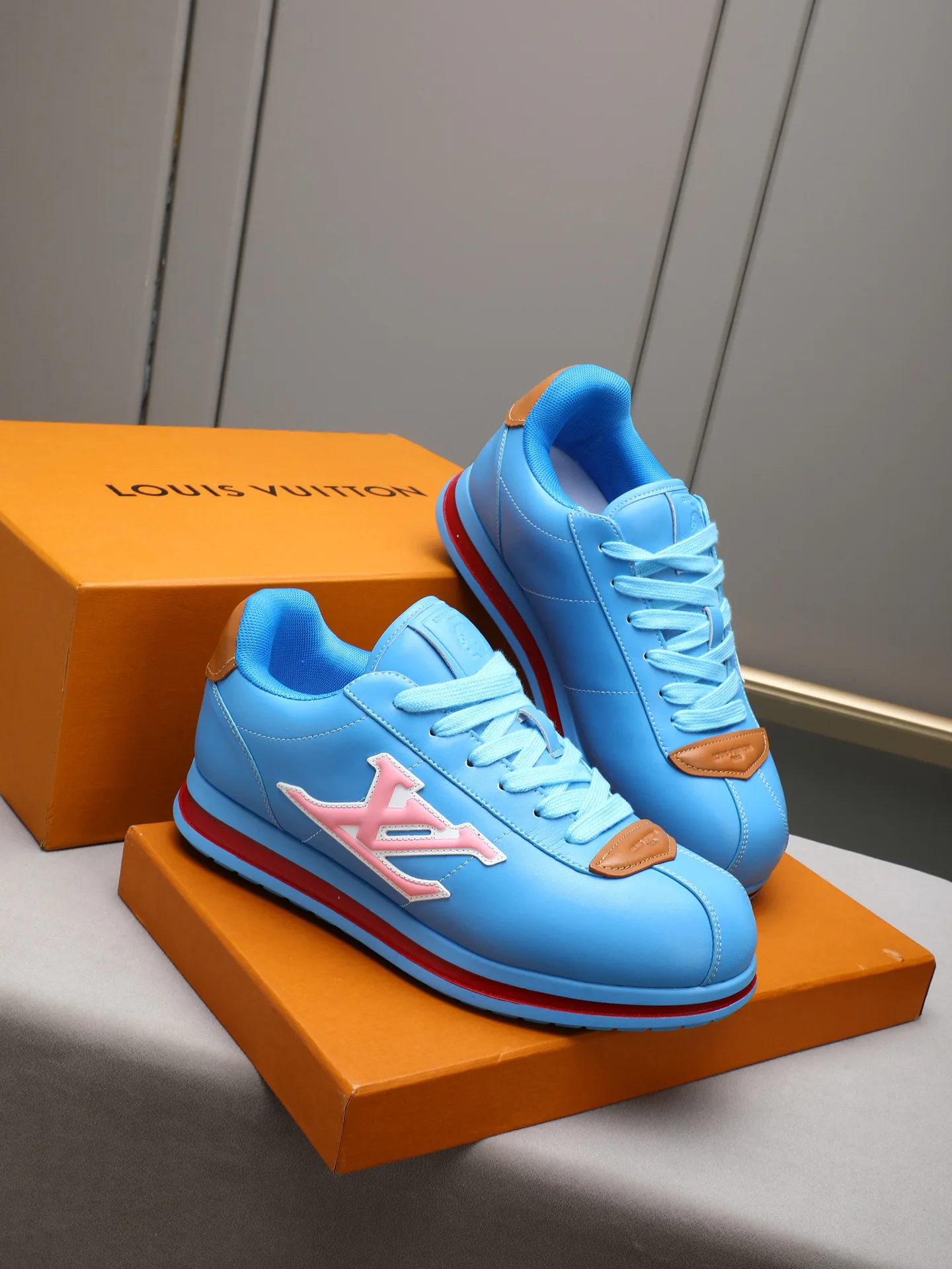 Кроссовки Мужские Louis Vuitton 11490451