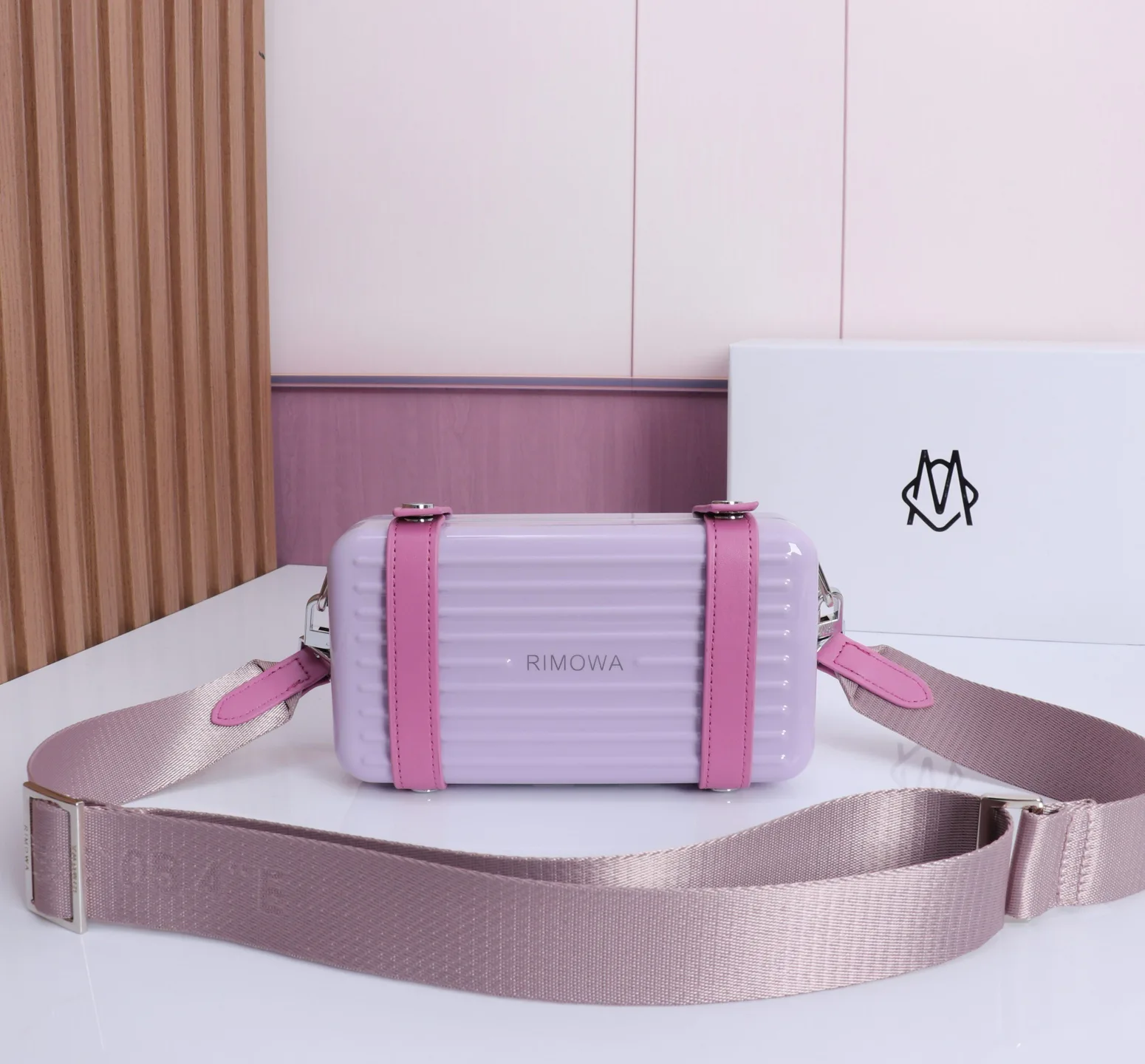 Сумки На Ремне Женские Rimowa 11185368