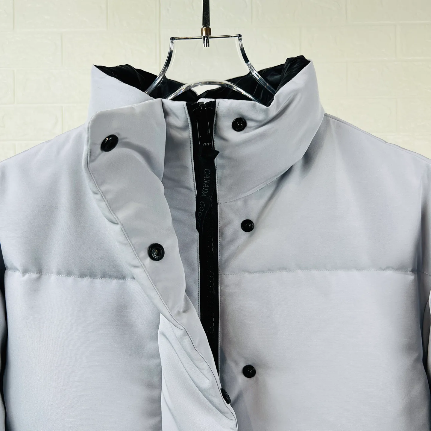 Куртки И Пуховики Женские Canada Goose 17897351