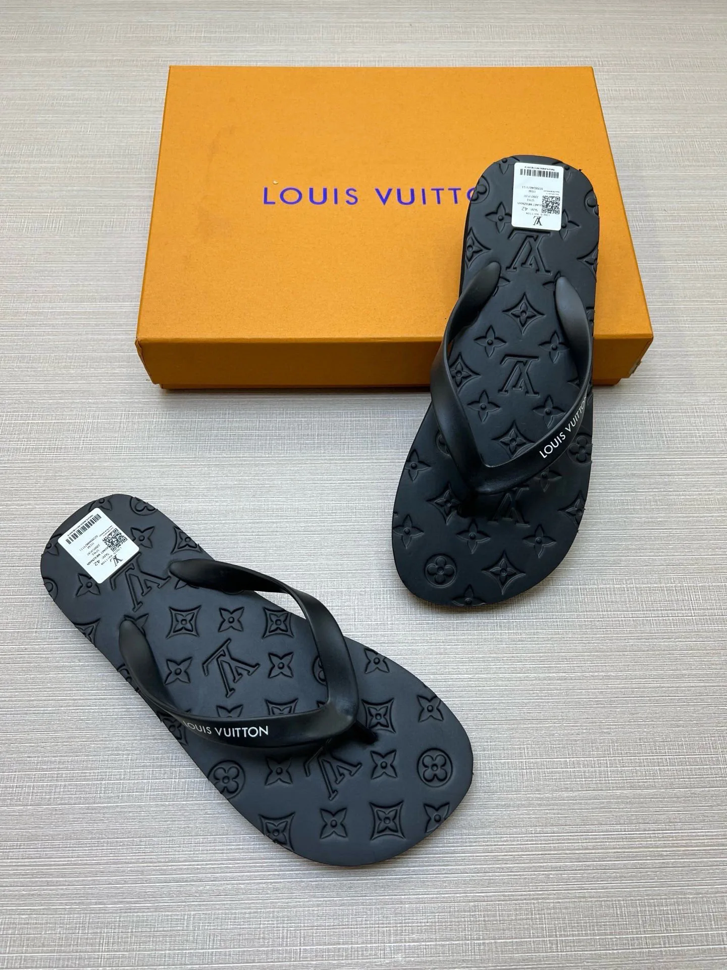 Шлепанцы Мужские Louis Vuitton 10646295