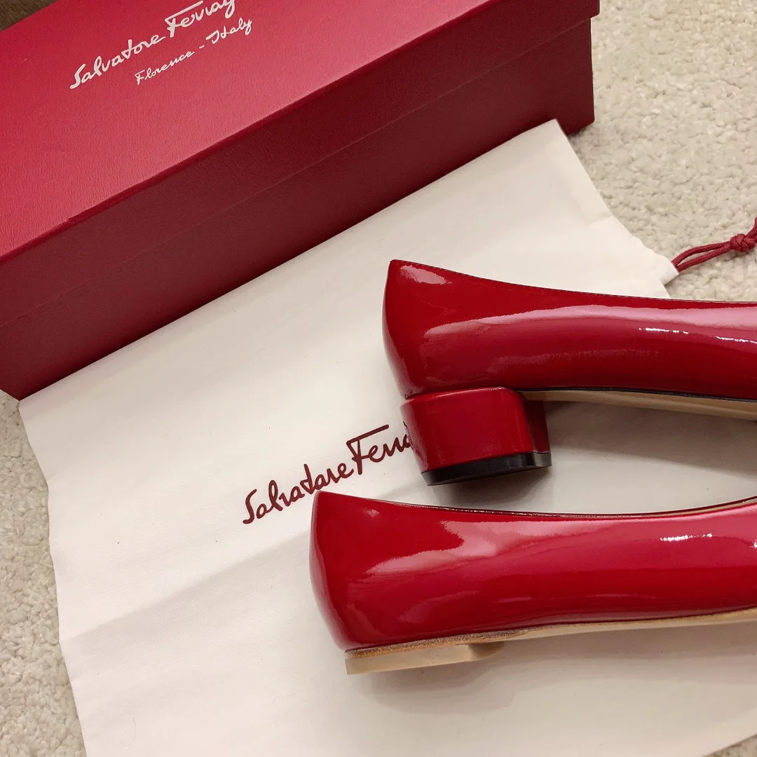 Туфли Женские Salvatore Ferragamo 11899403