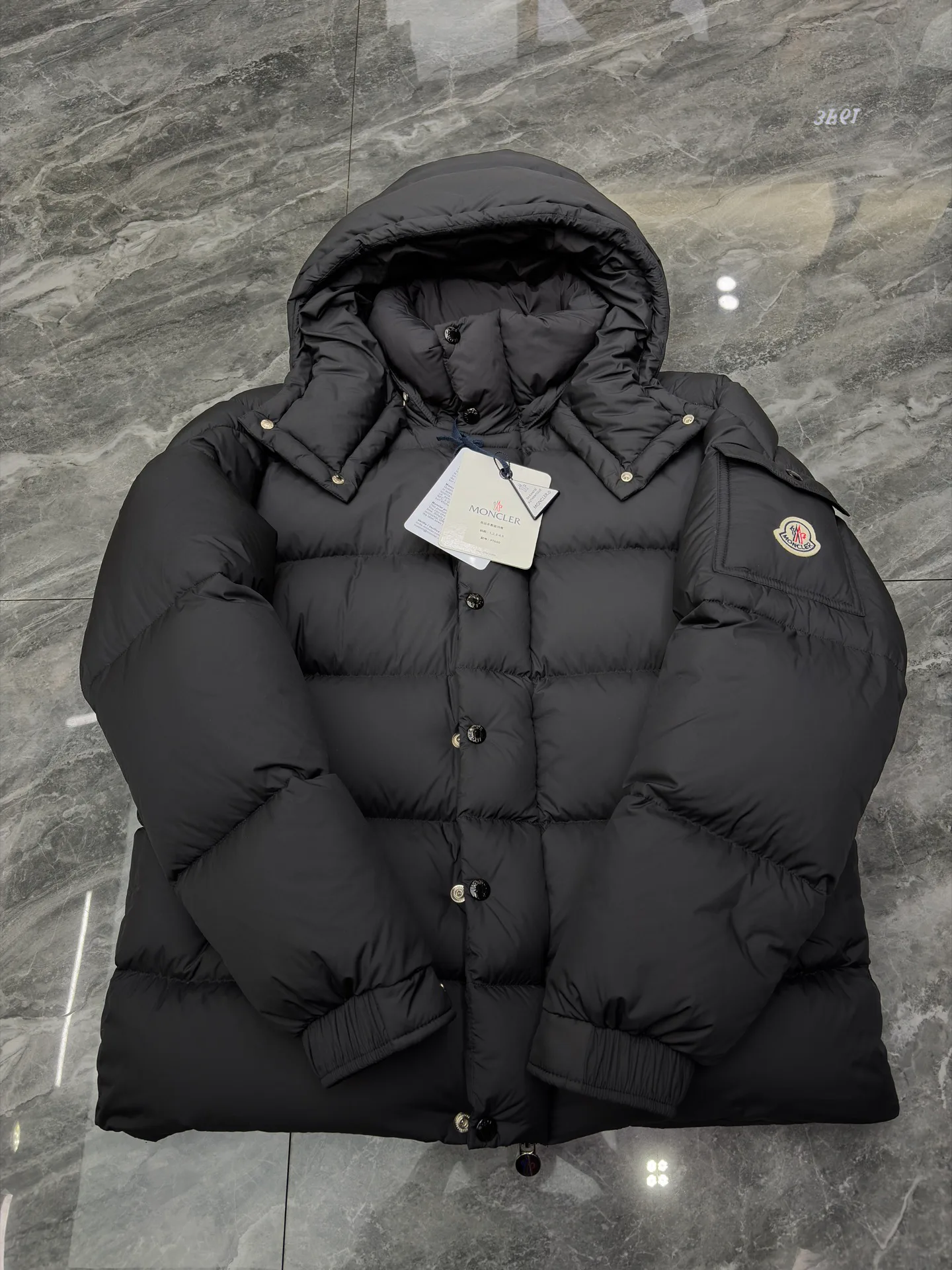 Куртки И Пуховики Мужские Moncler 17568684