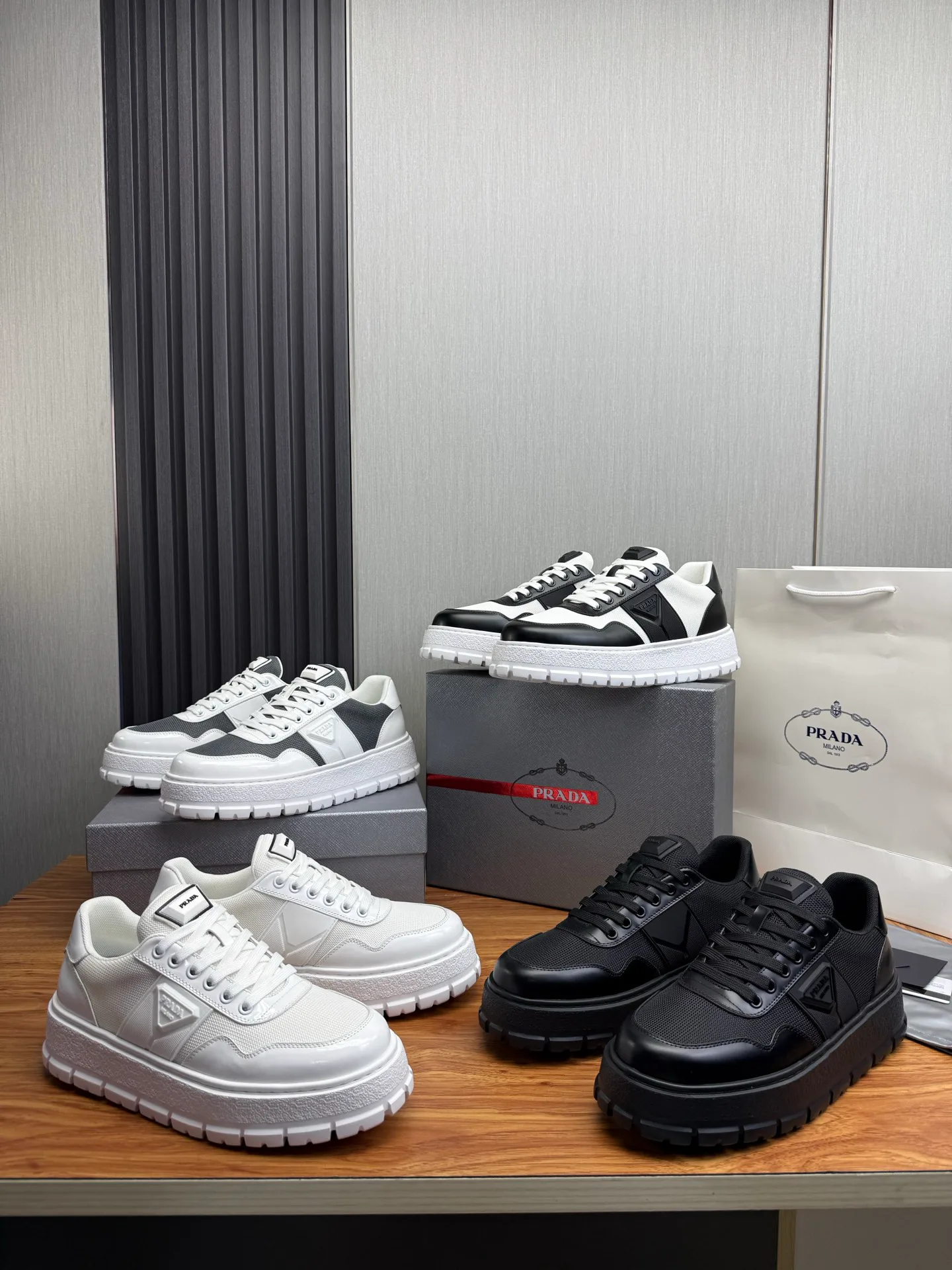 Лоферы И Туфли Мужские Prada 13537378