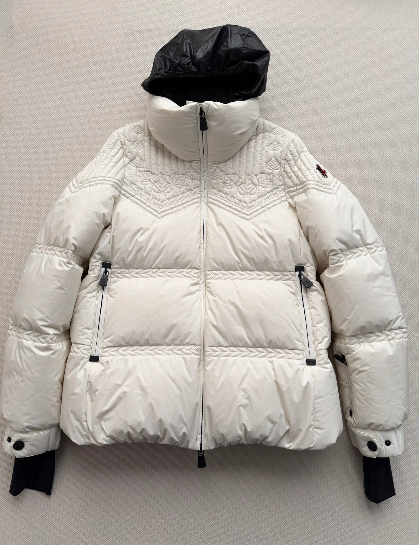 Куртки И Пуховики Женские Moncler 20093080