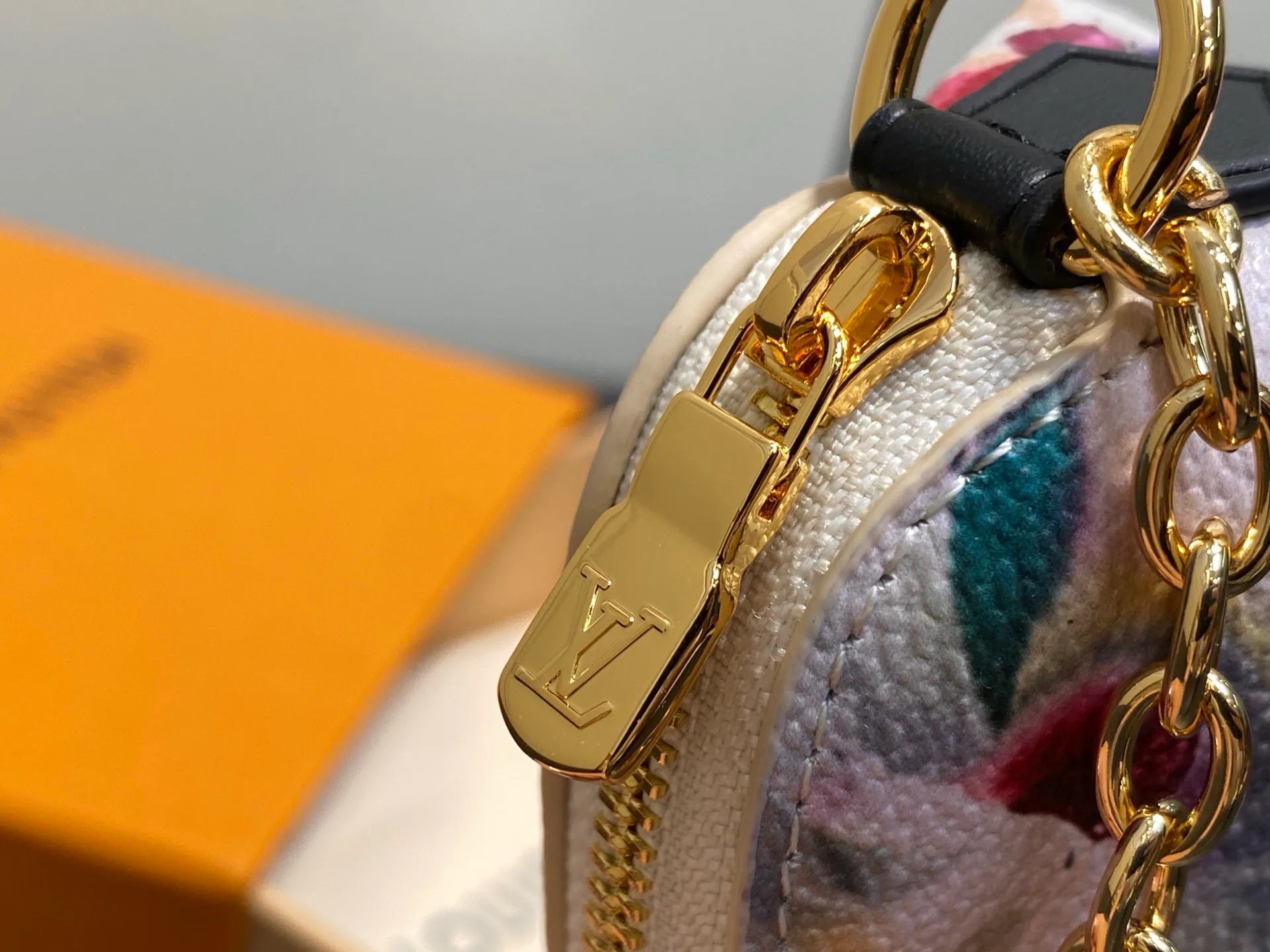 Клатчи Женские Louis Vuitton 13582765