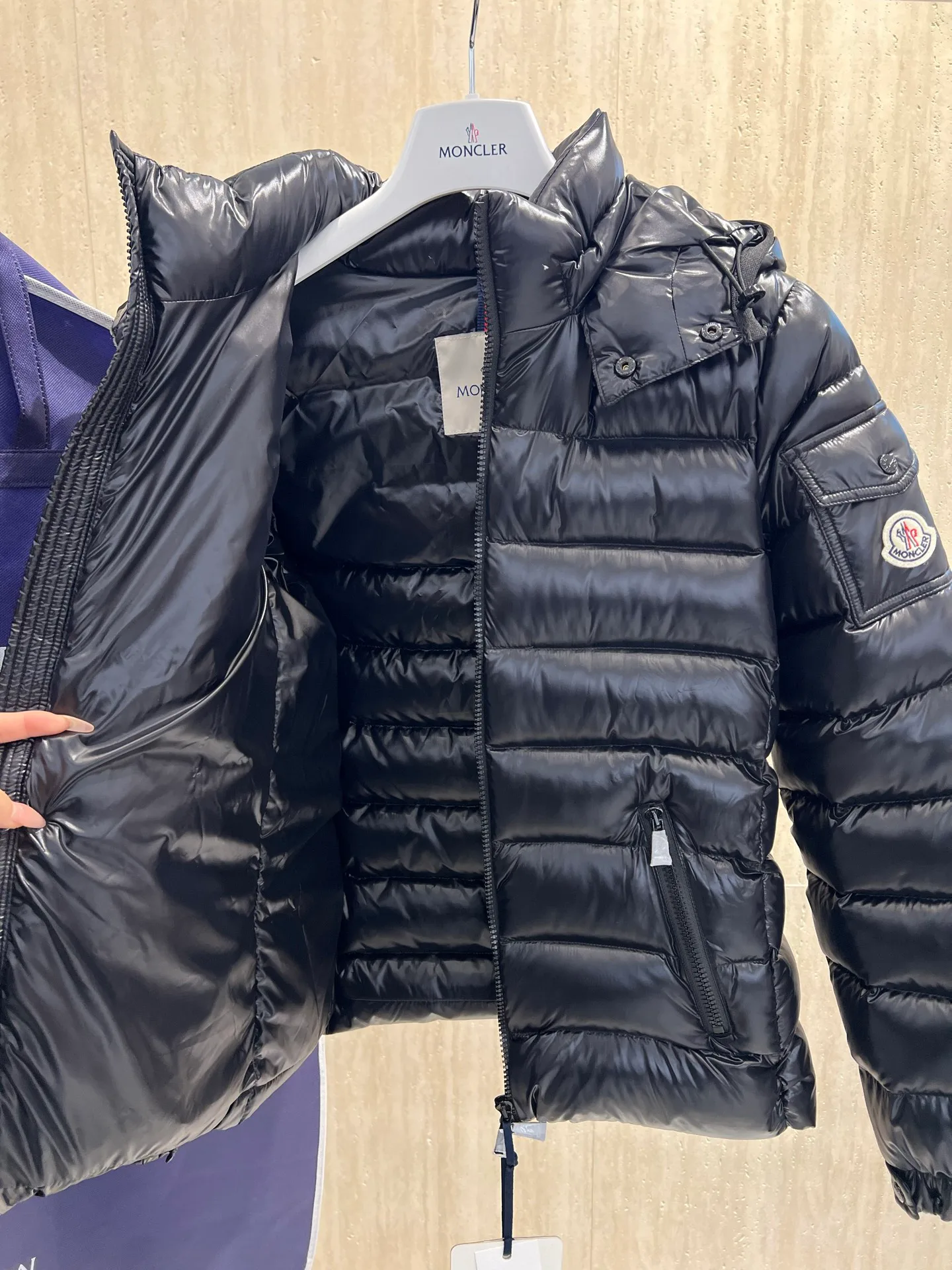 Куртки И Пуховики Женские Moncler 18723422
