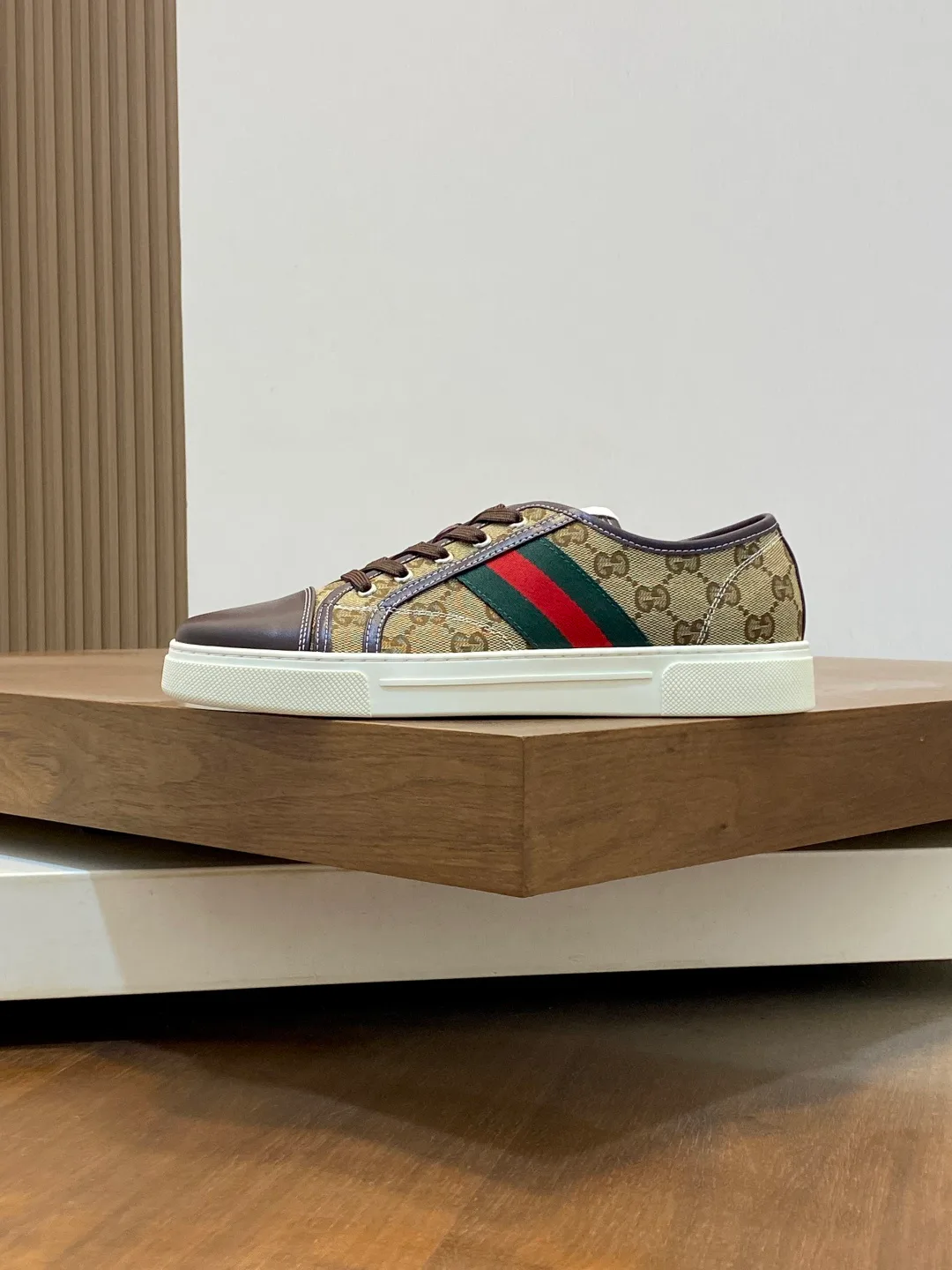 Кеды Женские Gucci 12809821