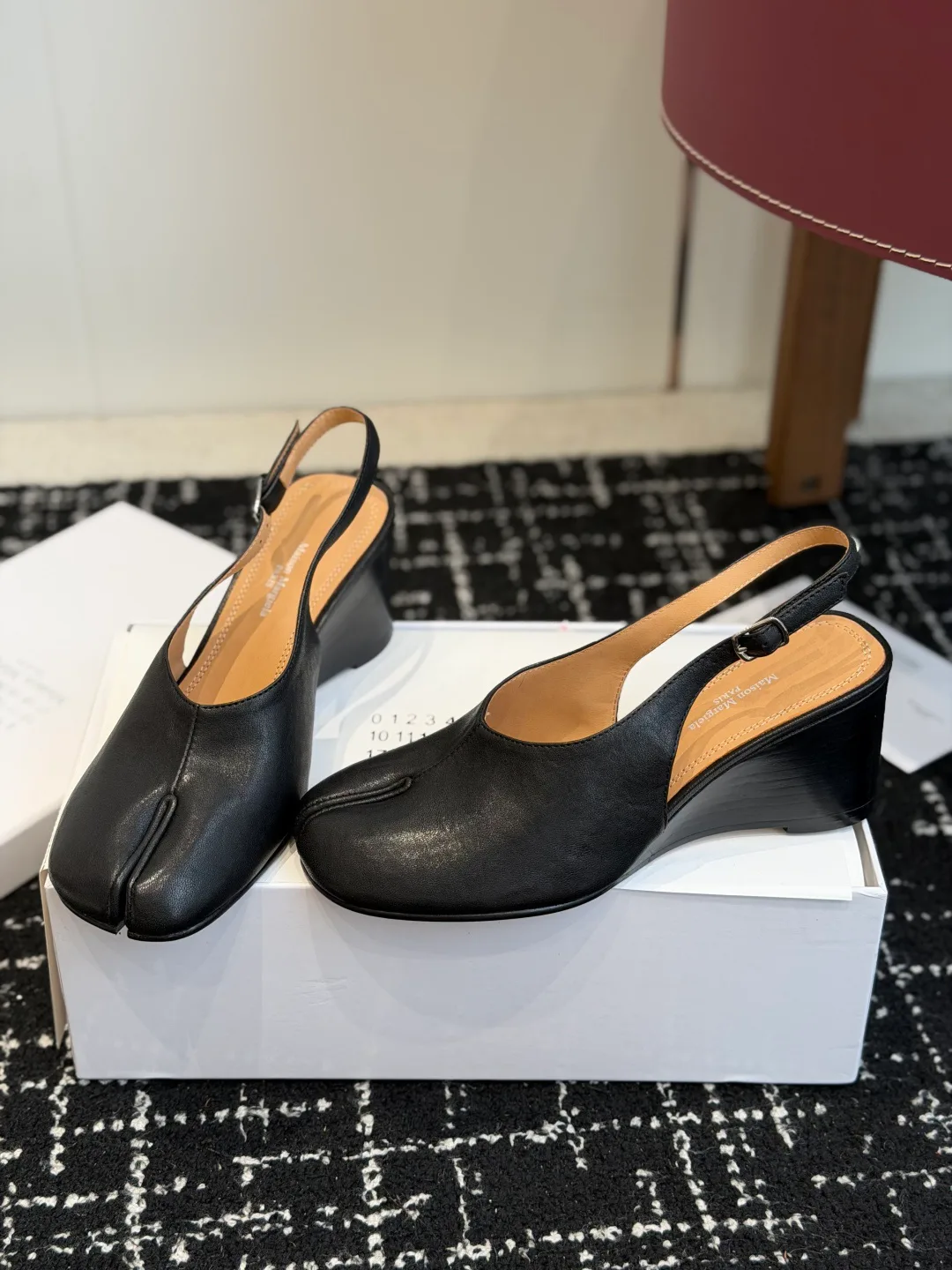 Босоножки Женские Maison Margiela 17997941