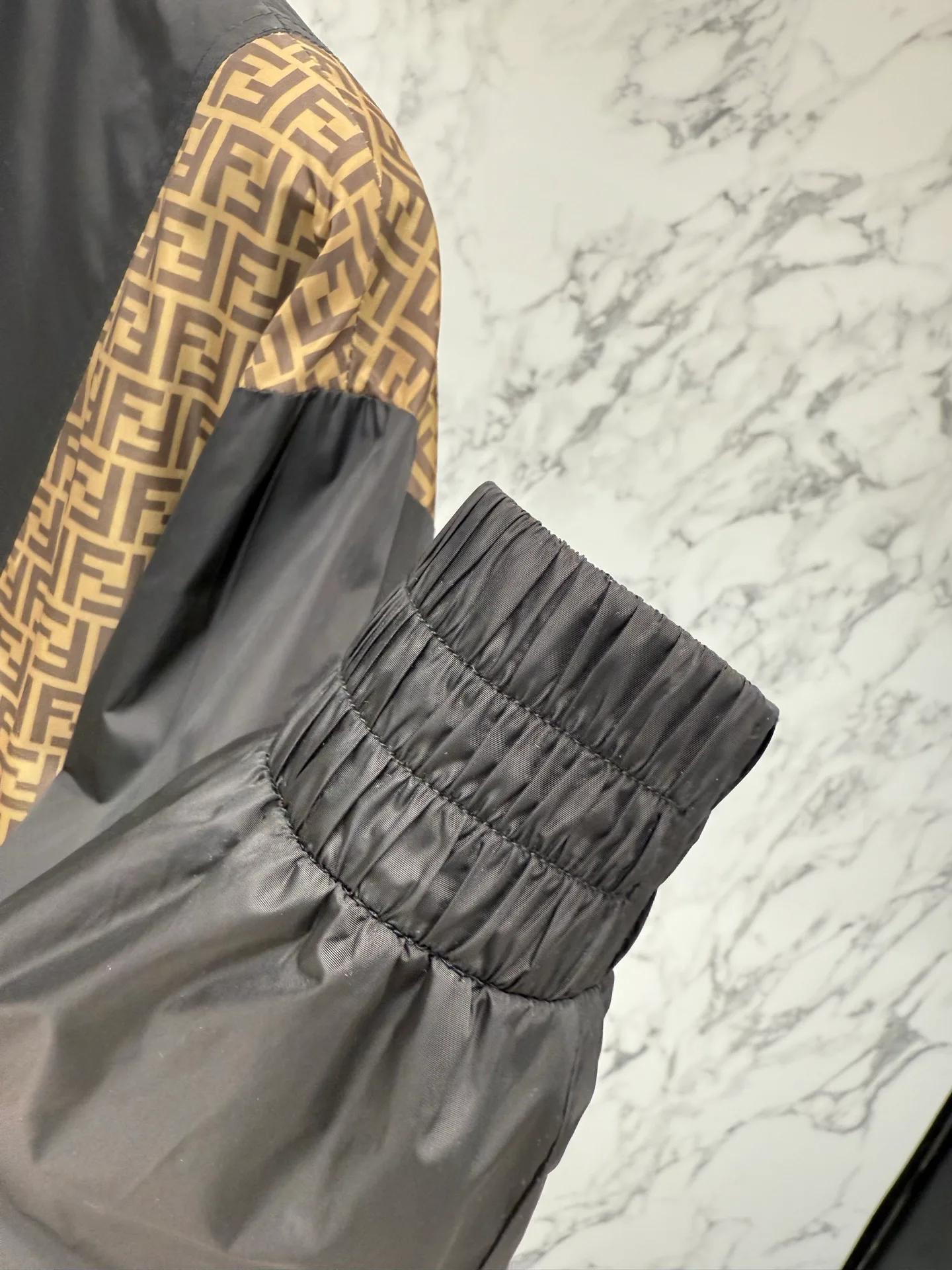 Куртки И Пуховики Мужские Fendi 10122955