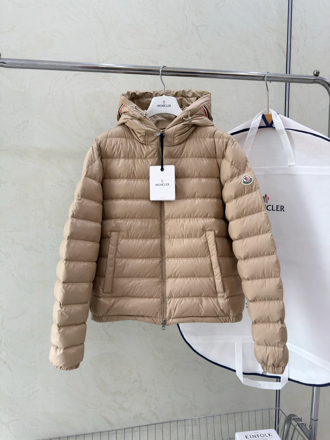 Куртки И Пуховики Женские Moncler 18690095