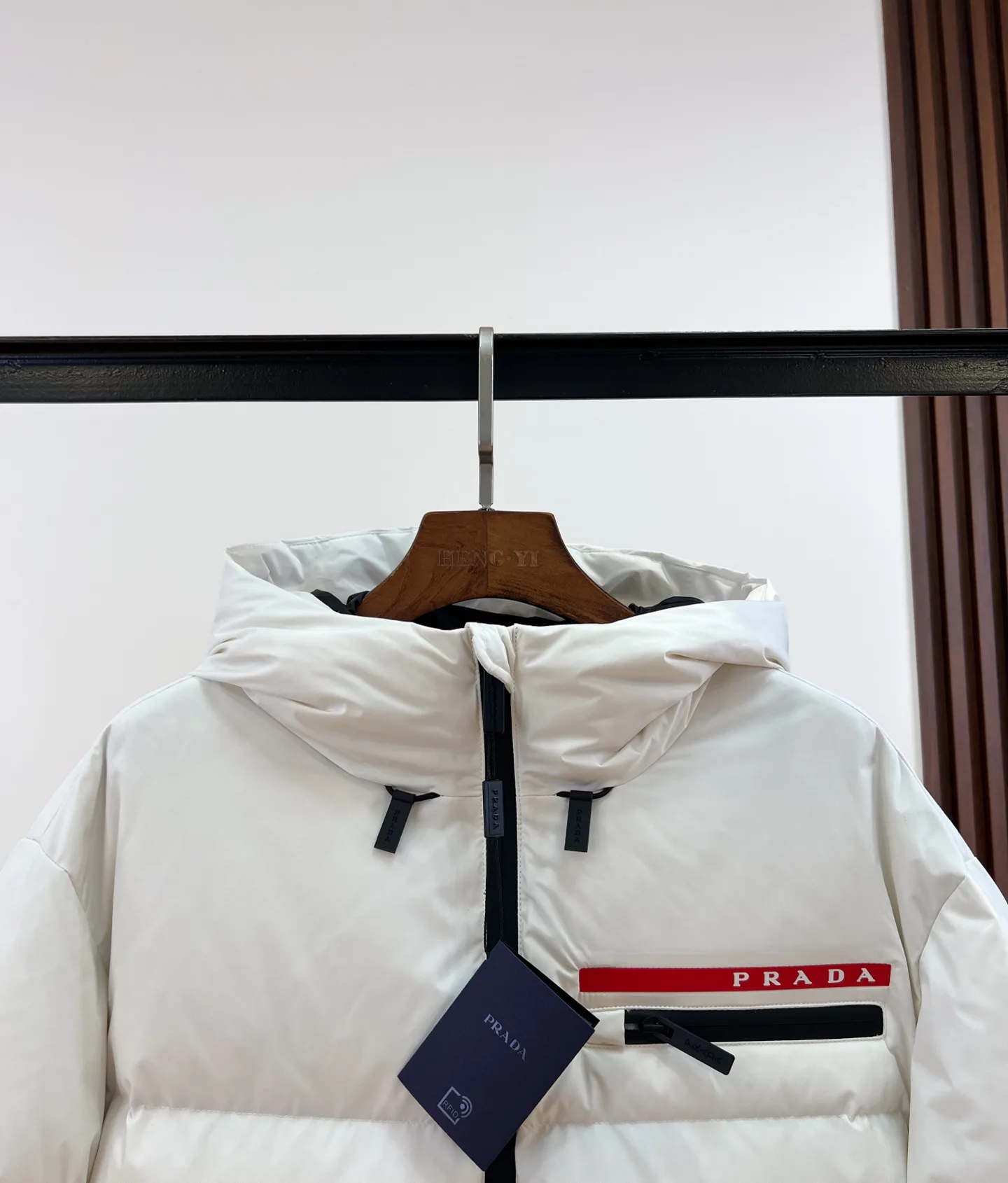 Куртки И Пуховики Женские Prada 18279485