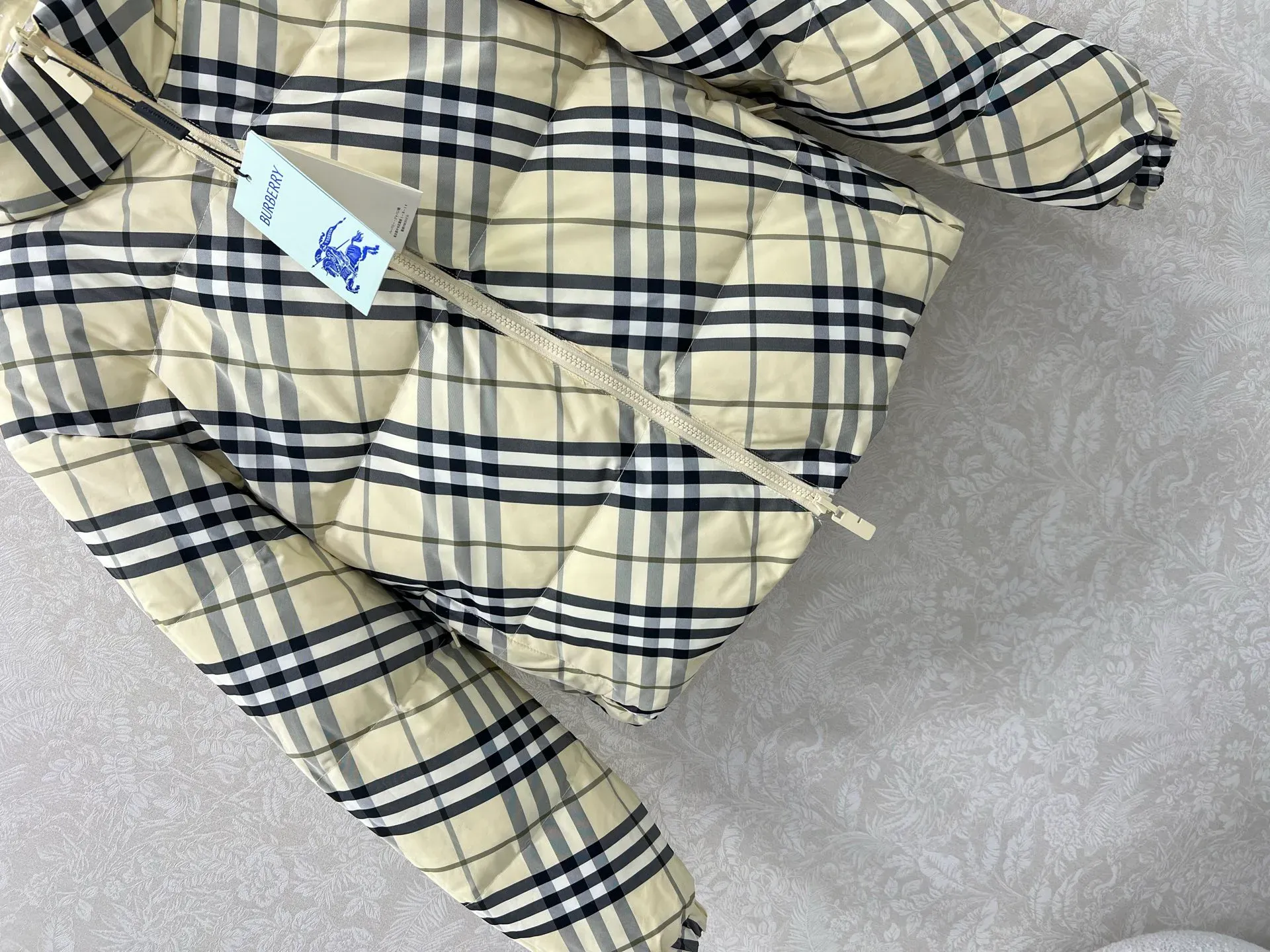 Куртки И Пуховики Женские Burberry 1806403