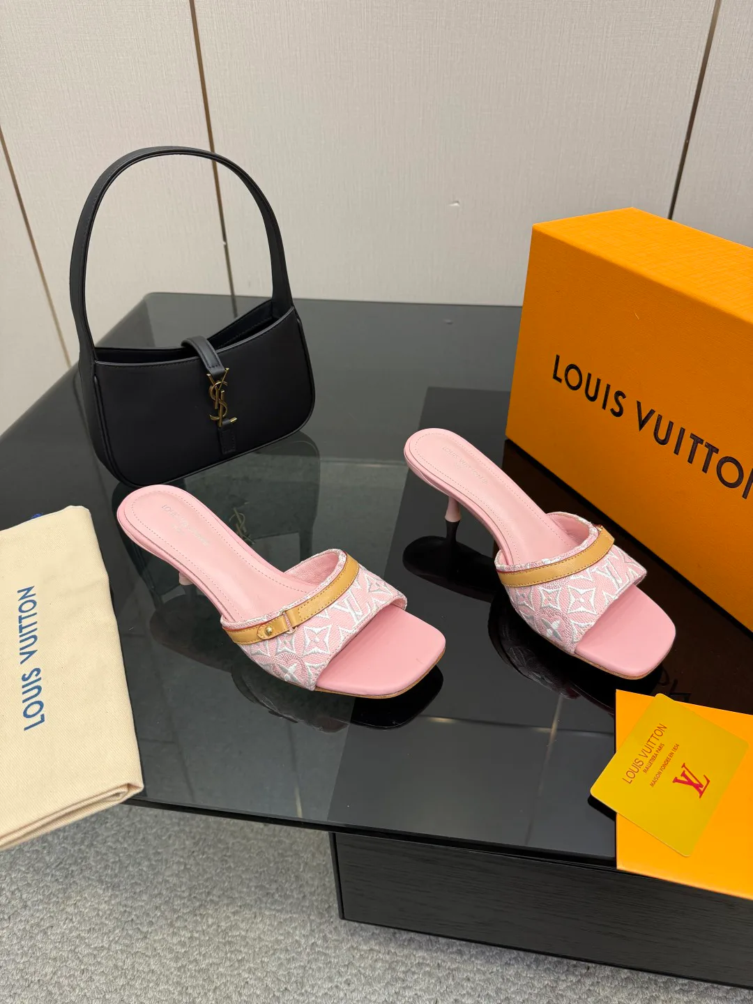 Босоножки Женские Louis Vuitton 1874543