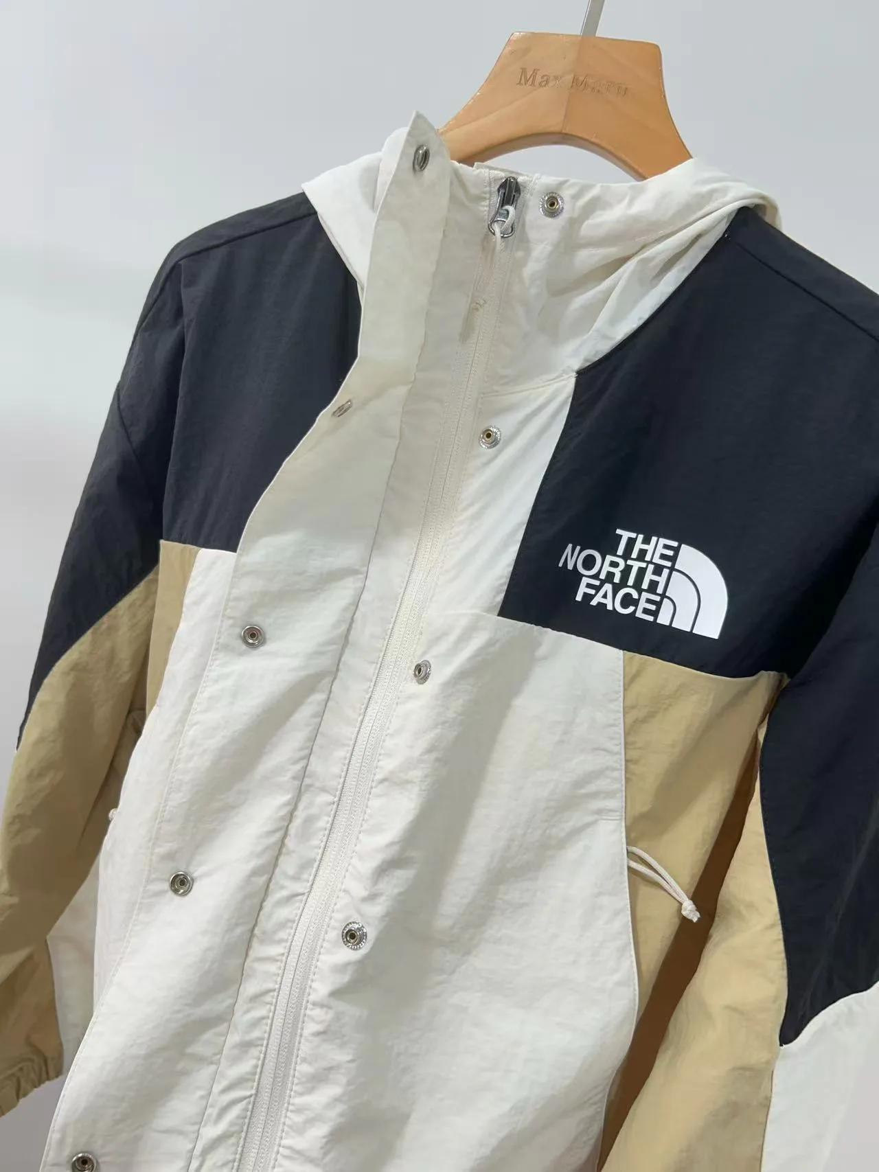 Куртки И Пуховики Женские The North Face 18339900