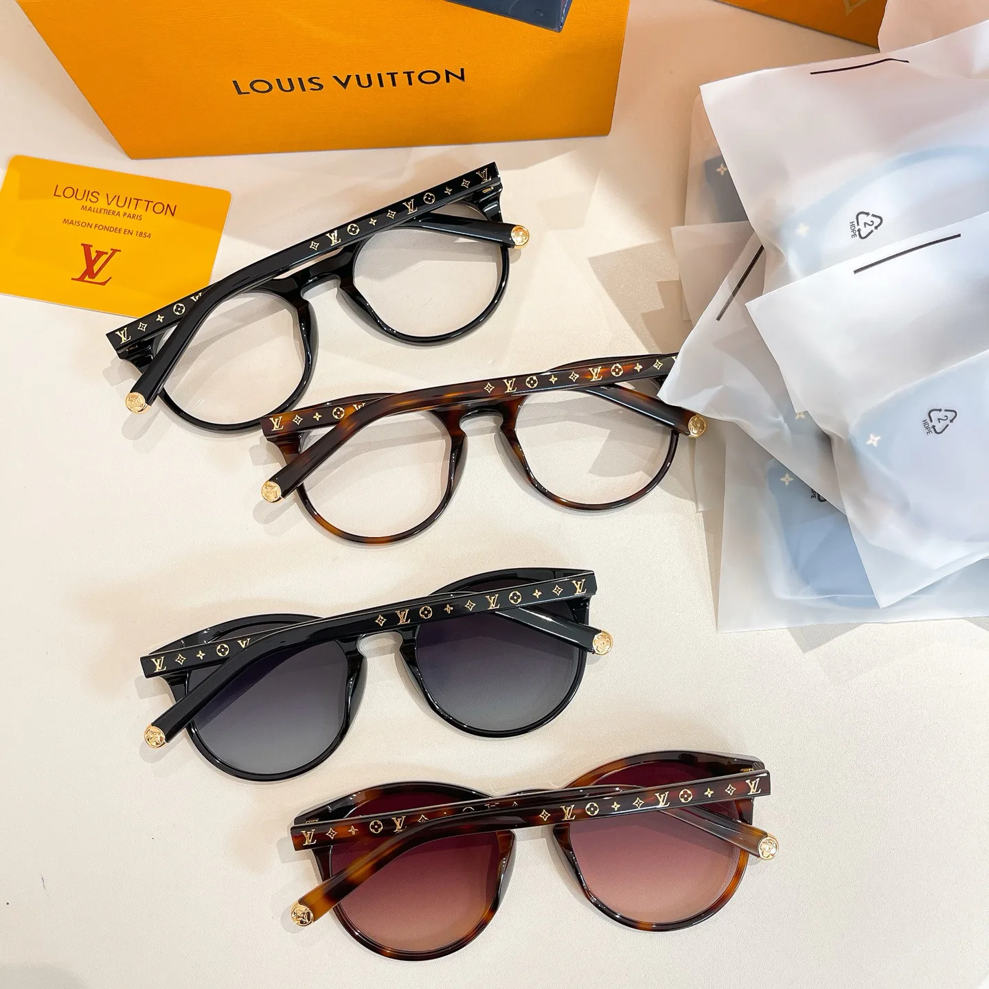 Очки Louis Vuitton 11679528