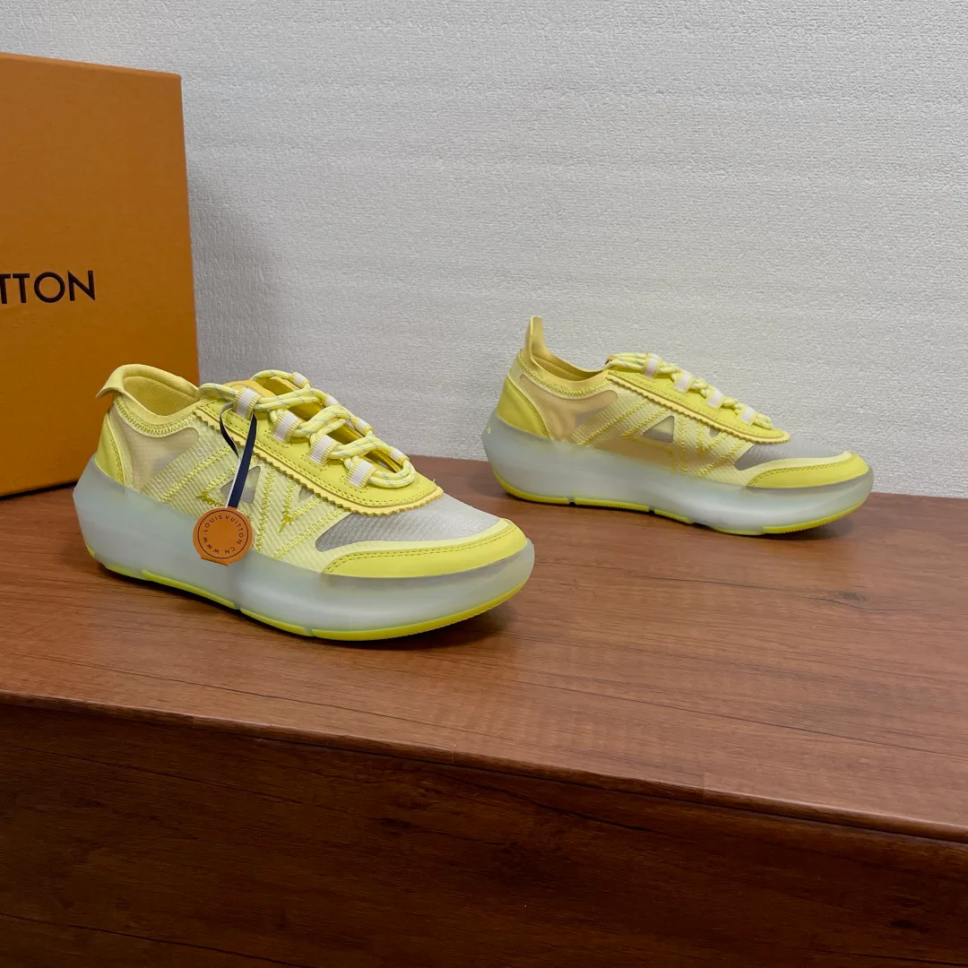 Кроссовки Женские Louis Vuitton 17542555